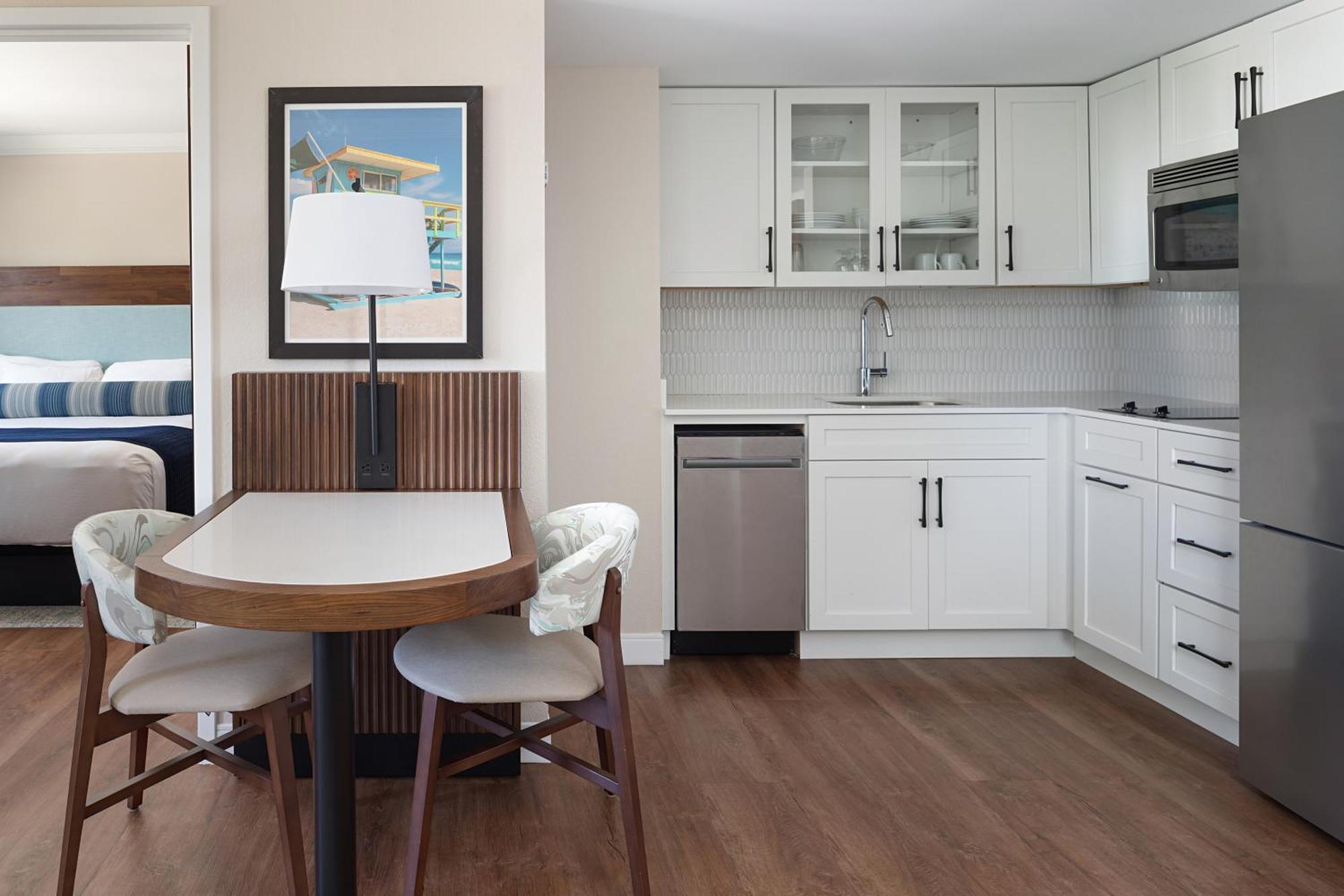 The Atlantic On The Ave Hotel 4*