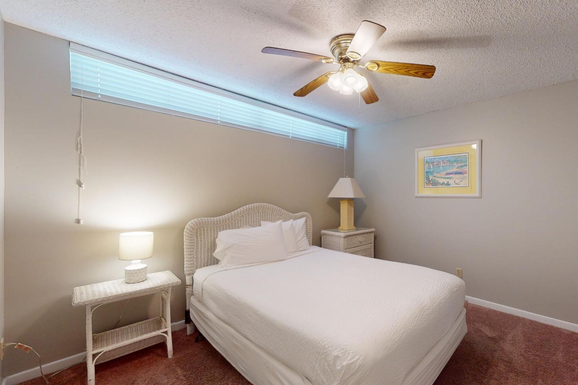 Gulf Gate 410 Apartment
