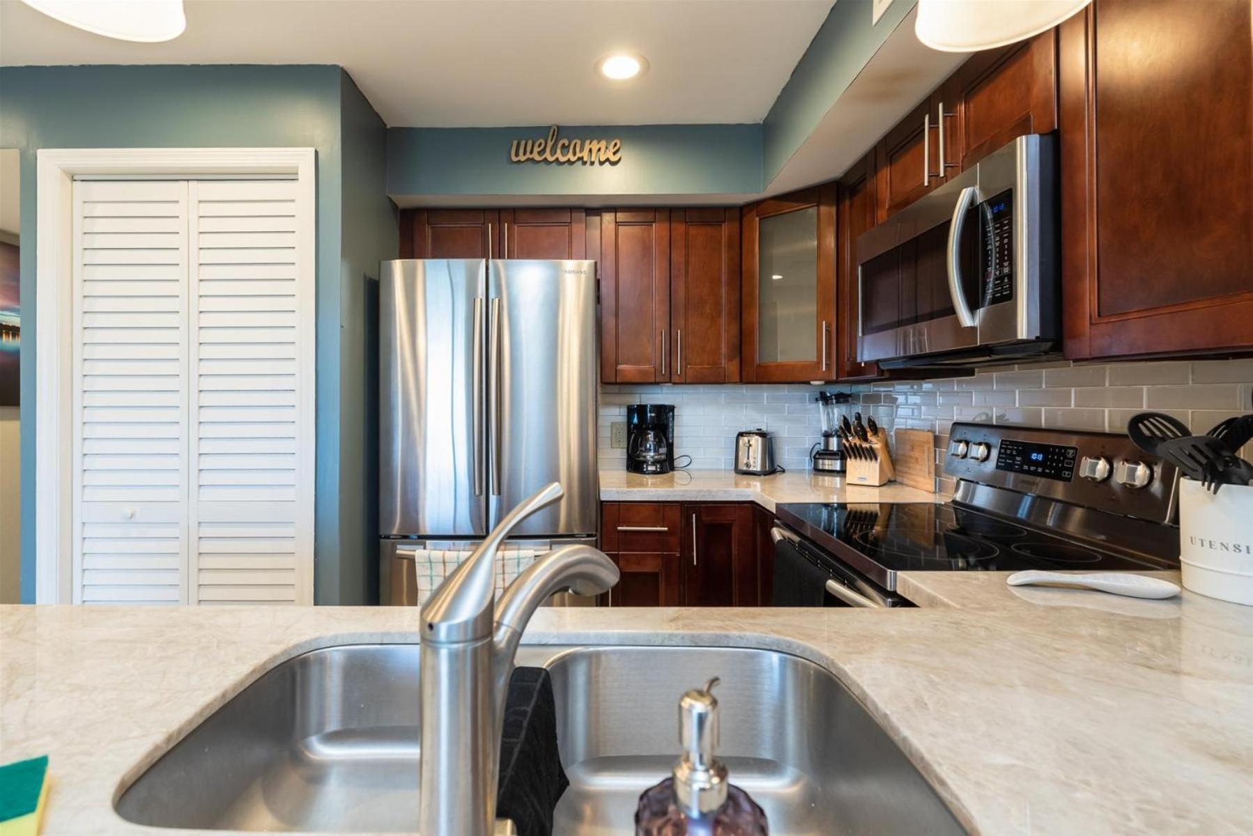 2402 Ocean Pointe Apartment Tavernier