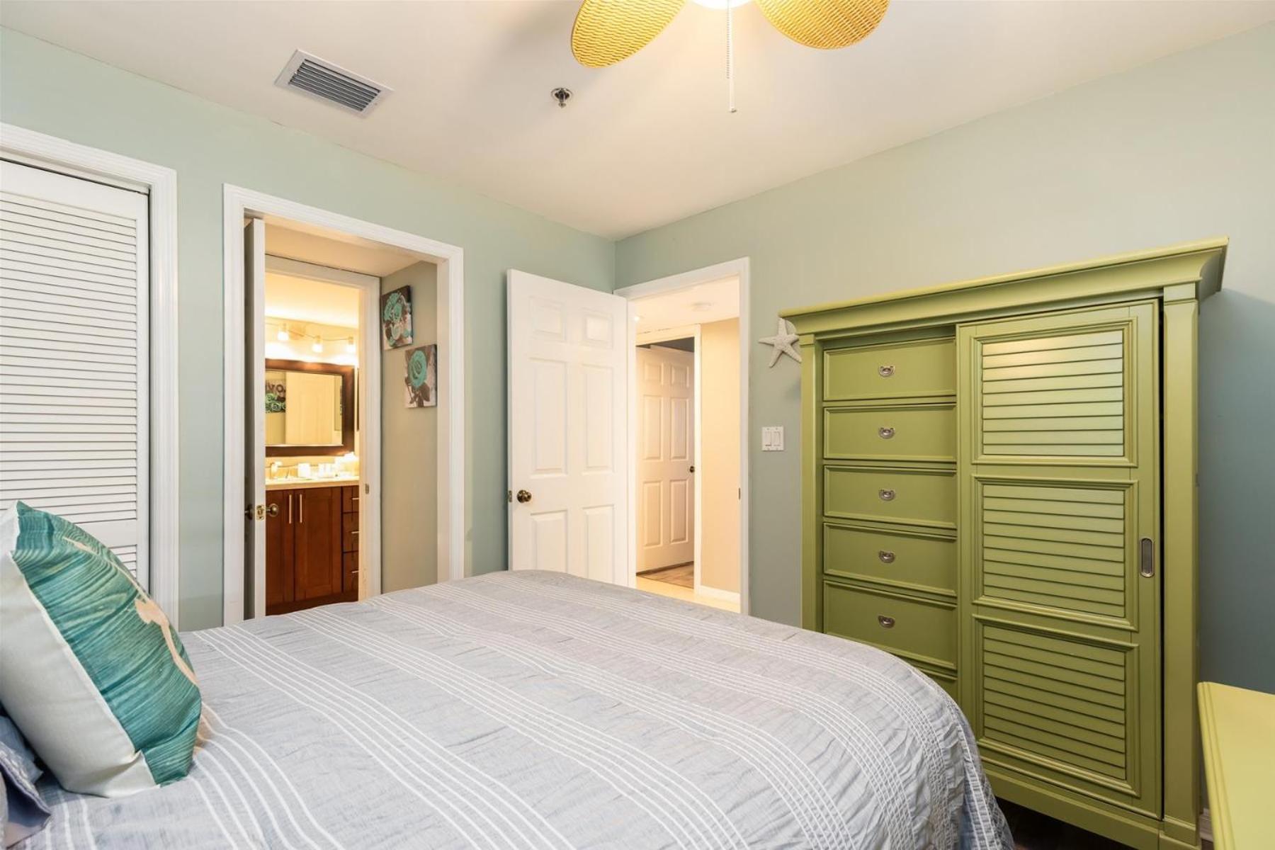 2402 Ocean Pointe