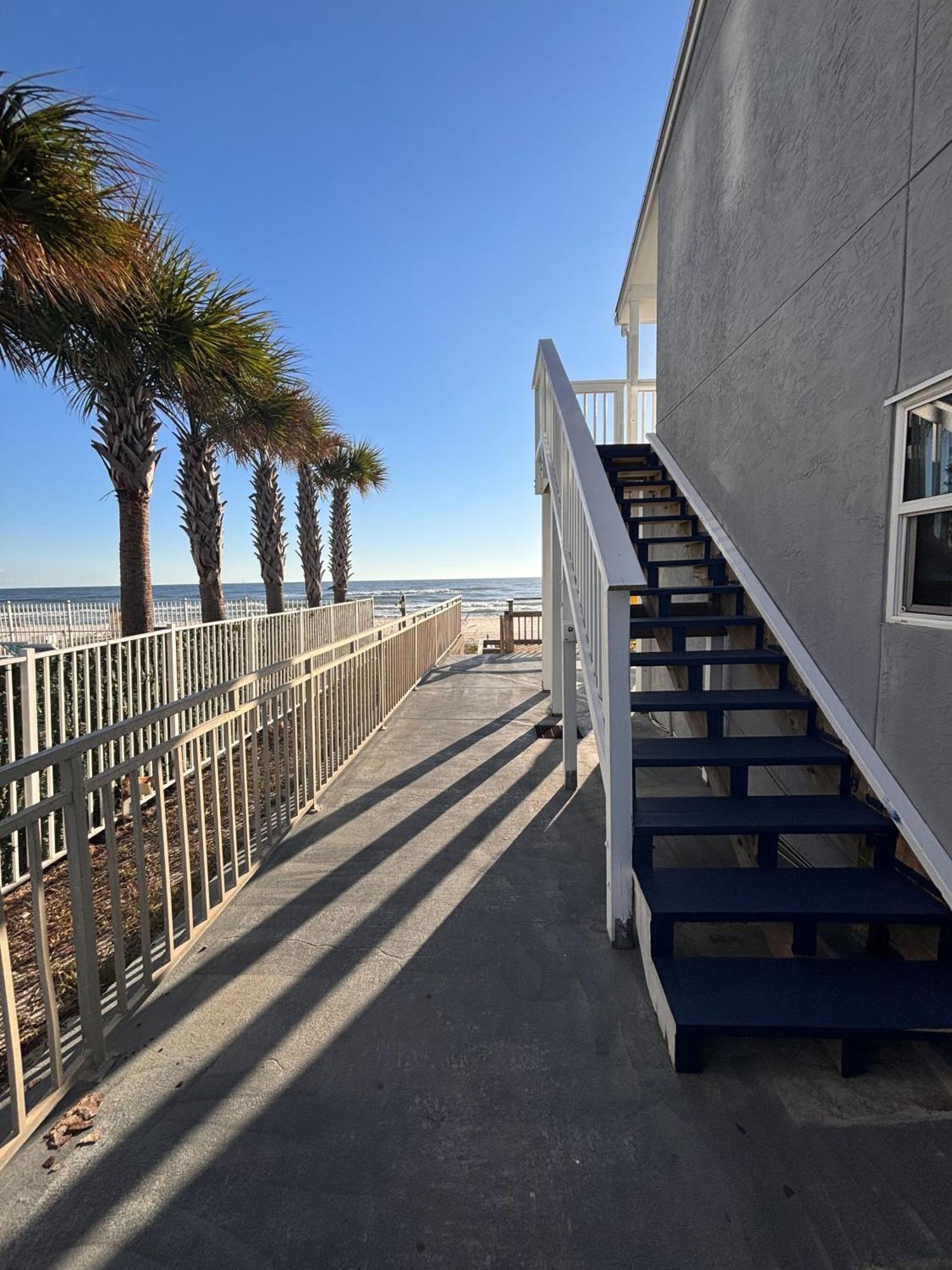 Front Retreat A1 Apartment