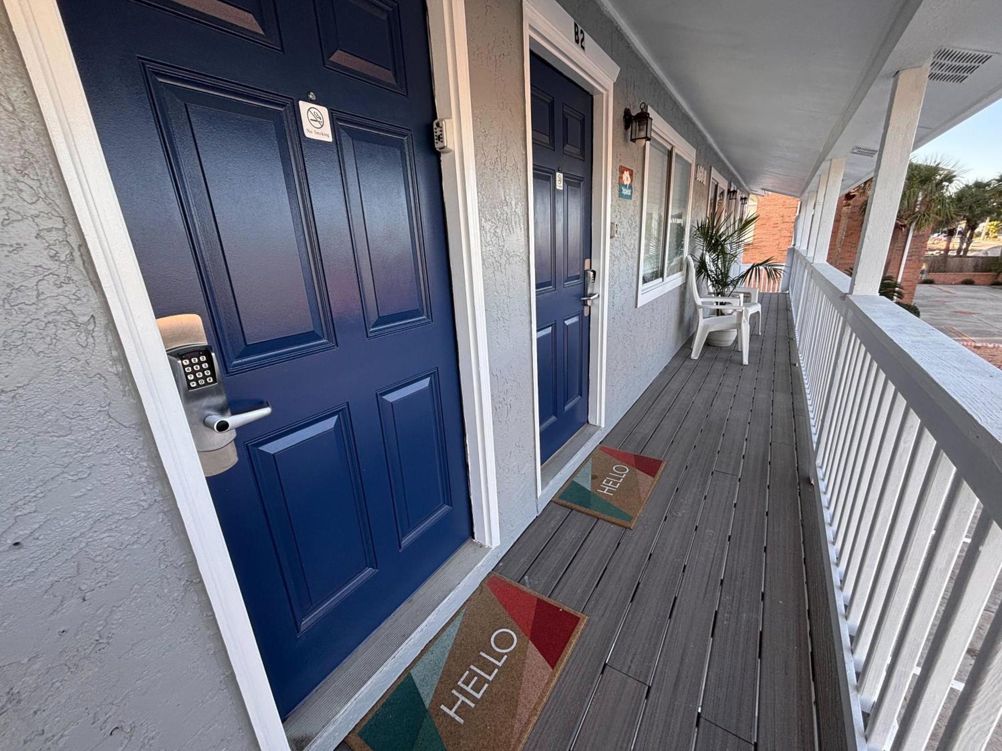 Apartment Front Retreat A1