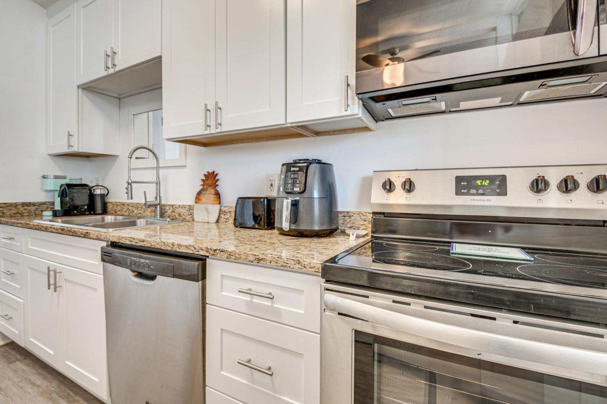 12 Mi To With Outdoor Dining In Cocoa! Holiday home Cocoa