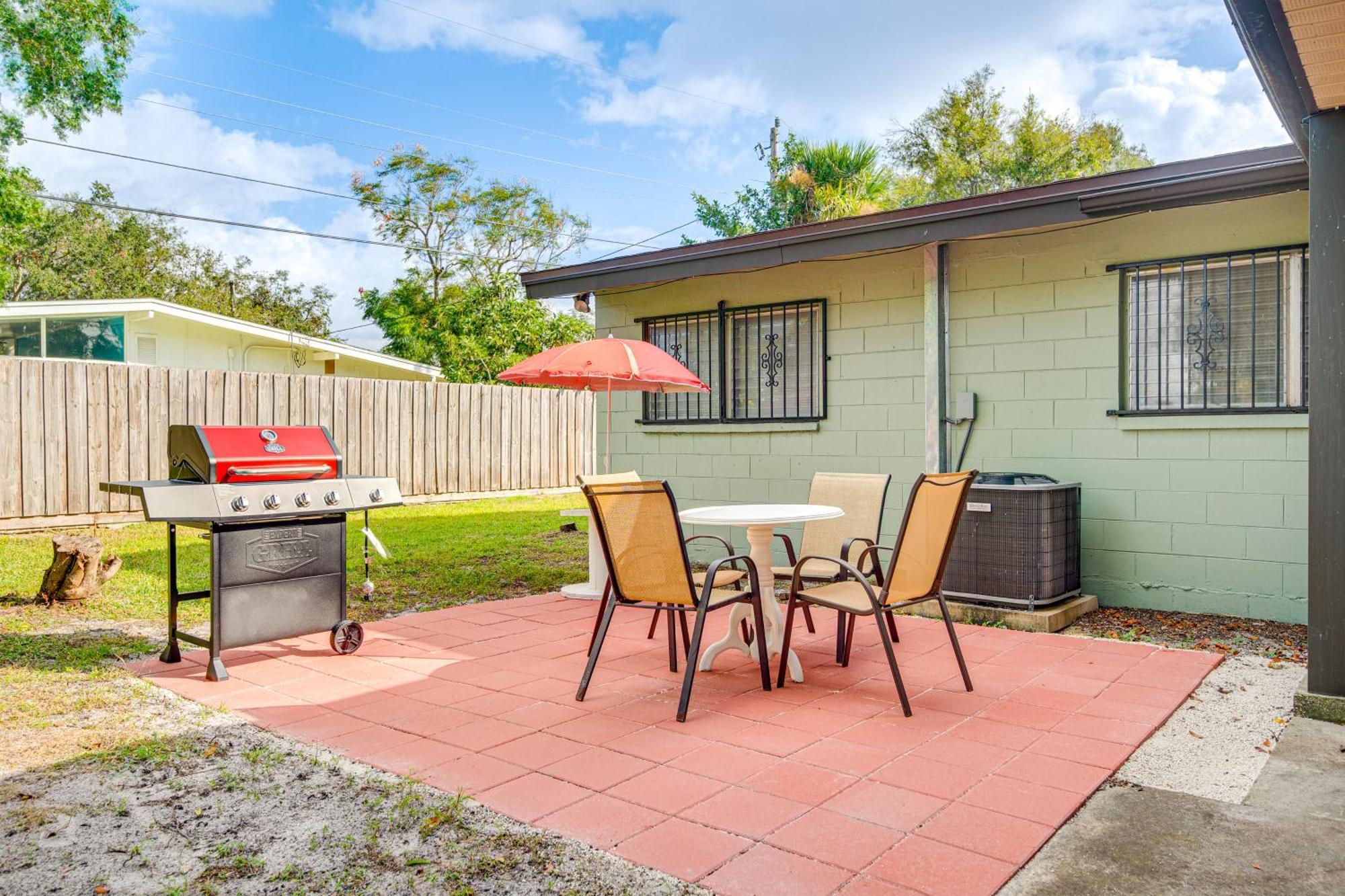 12 Mi To With Outdoor Dining In Cocoa! Holiday home Cocoa