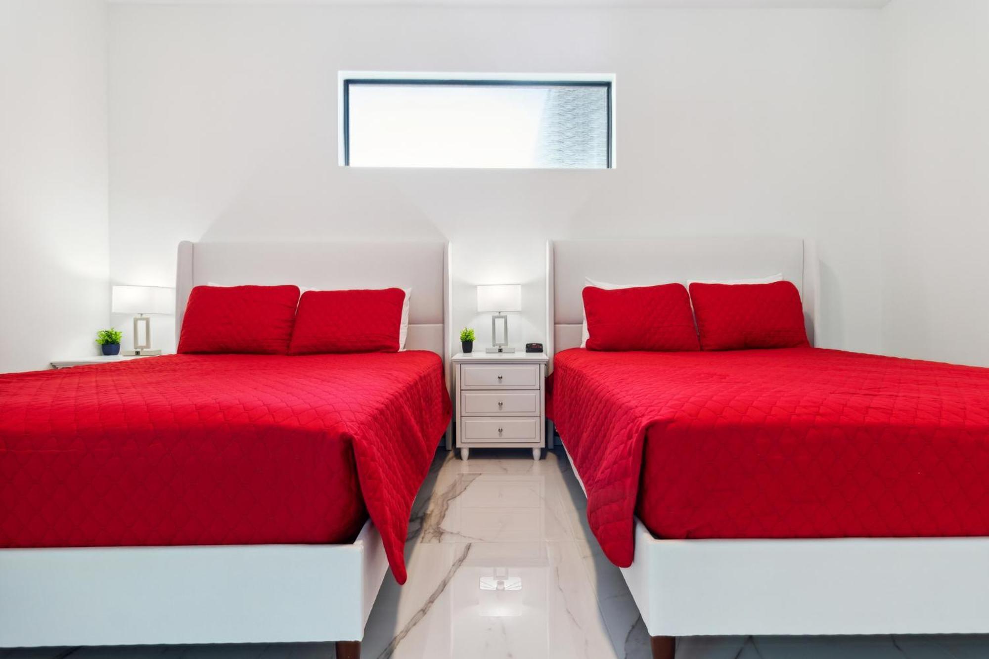 Holiday home Retreat Gulfside Waterfront Luxury Private Pool And