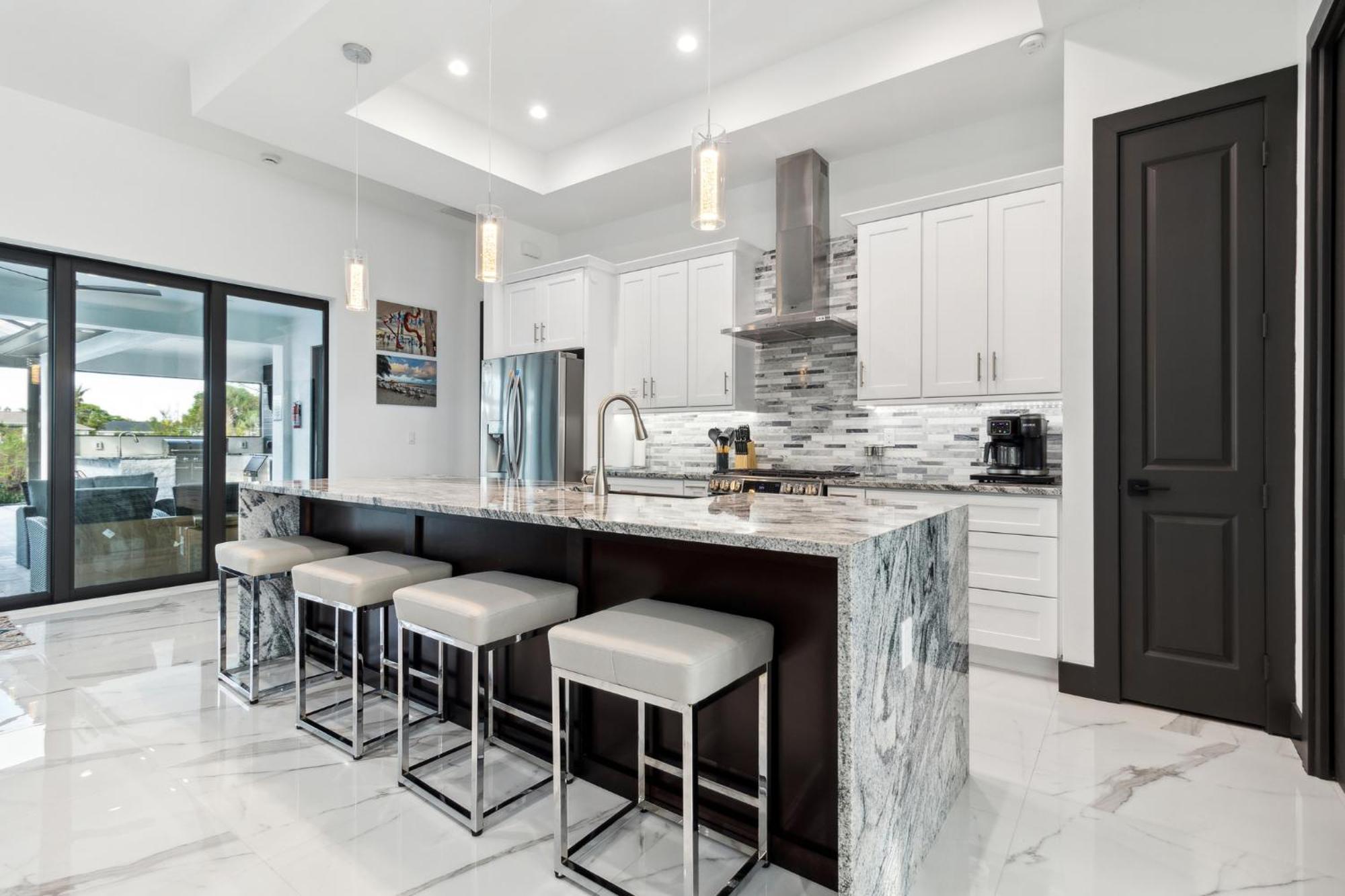 Retreat Gulfside Waterfront Luxury Private Pool And