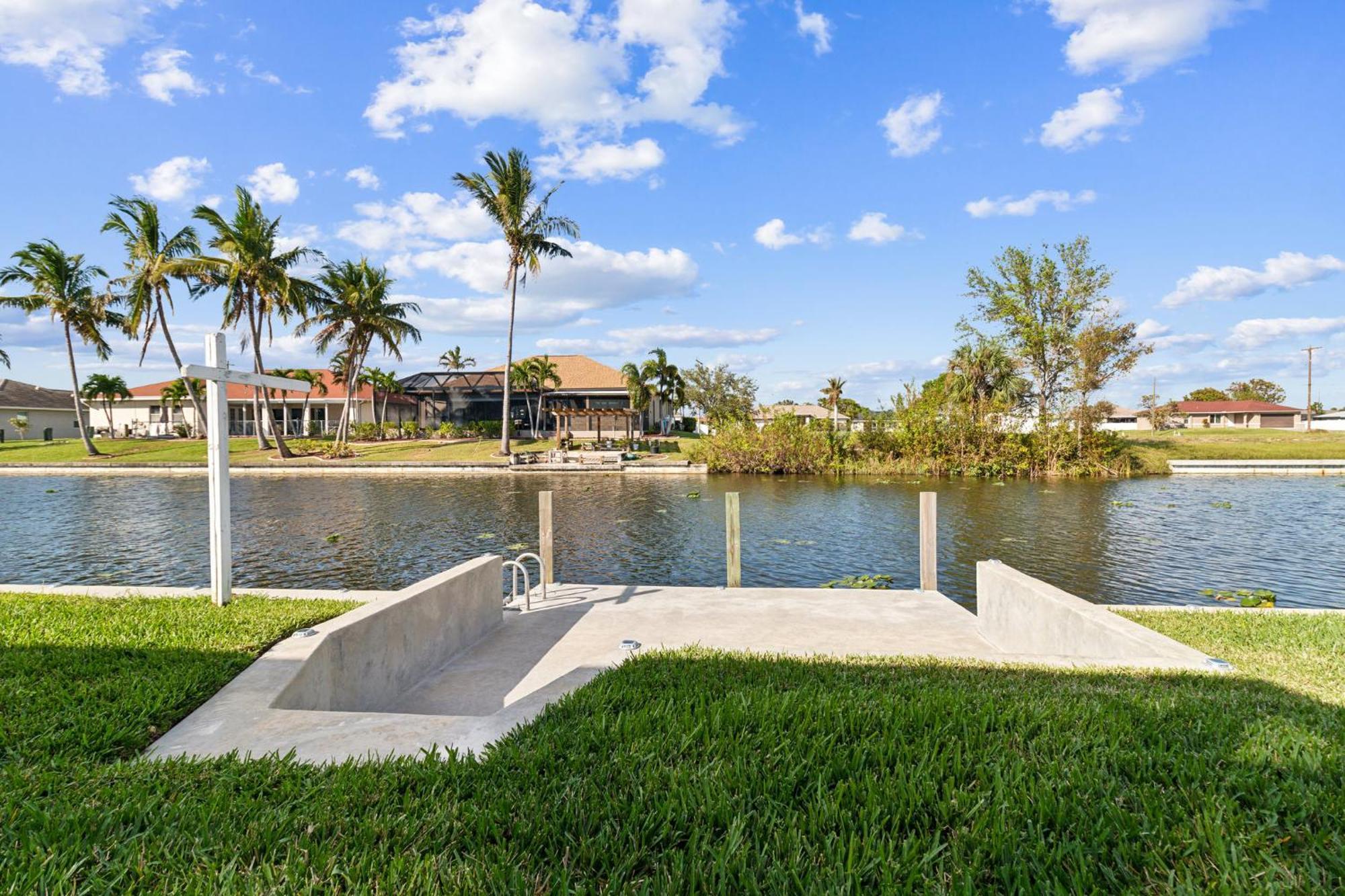 Holiday home Retreat Gulfside Waterfront Luxury Private Pool And
