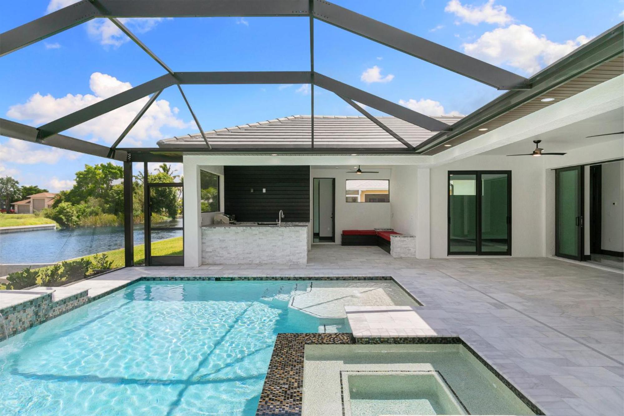 Retreat Gulfside Waterfront Luxury Private Pool And Holiday home