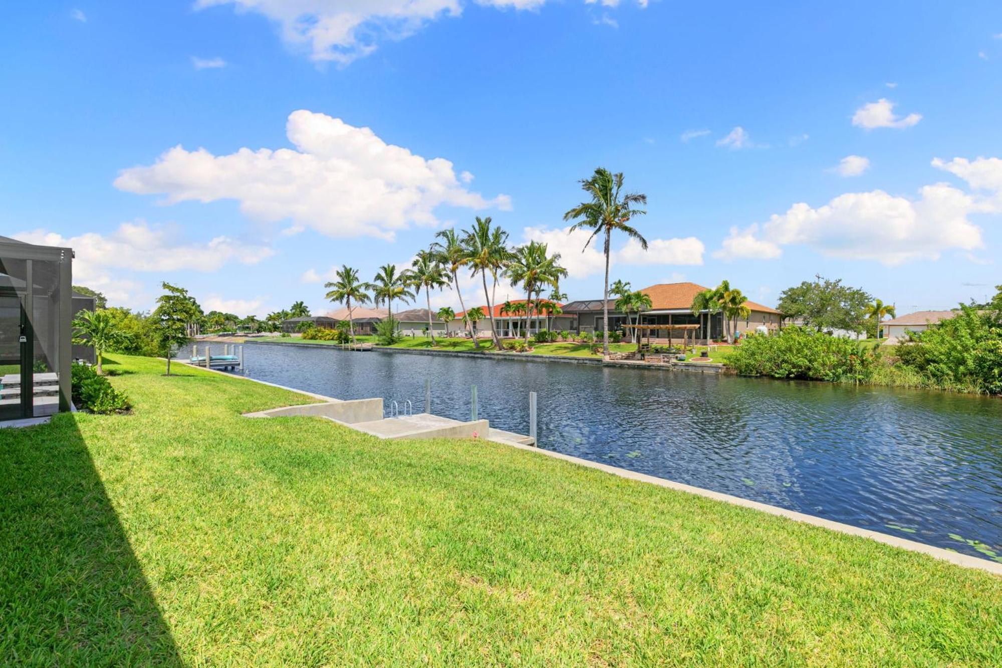 Retreat Gulfside Waterfront Luxury Private Pool And