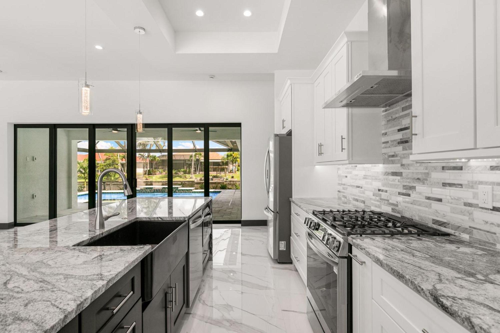 Holiday home Retreat Gulfside Waterfront Luxury Private Pool And