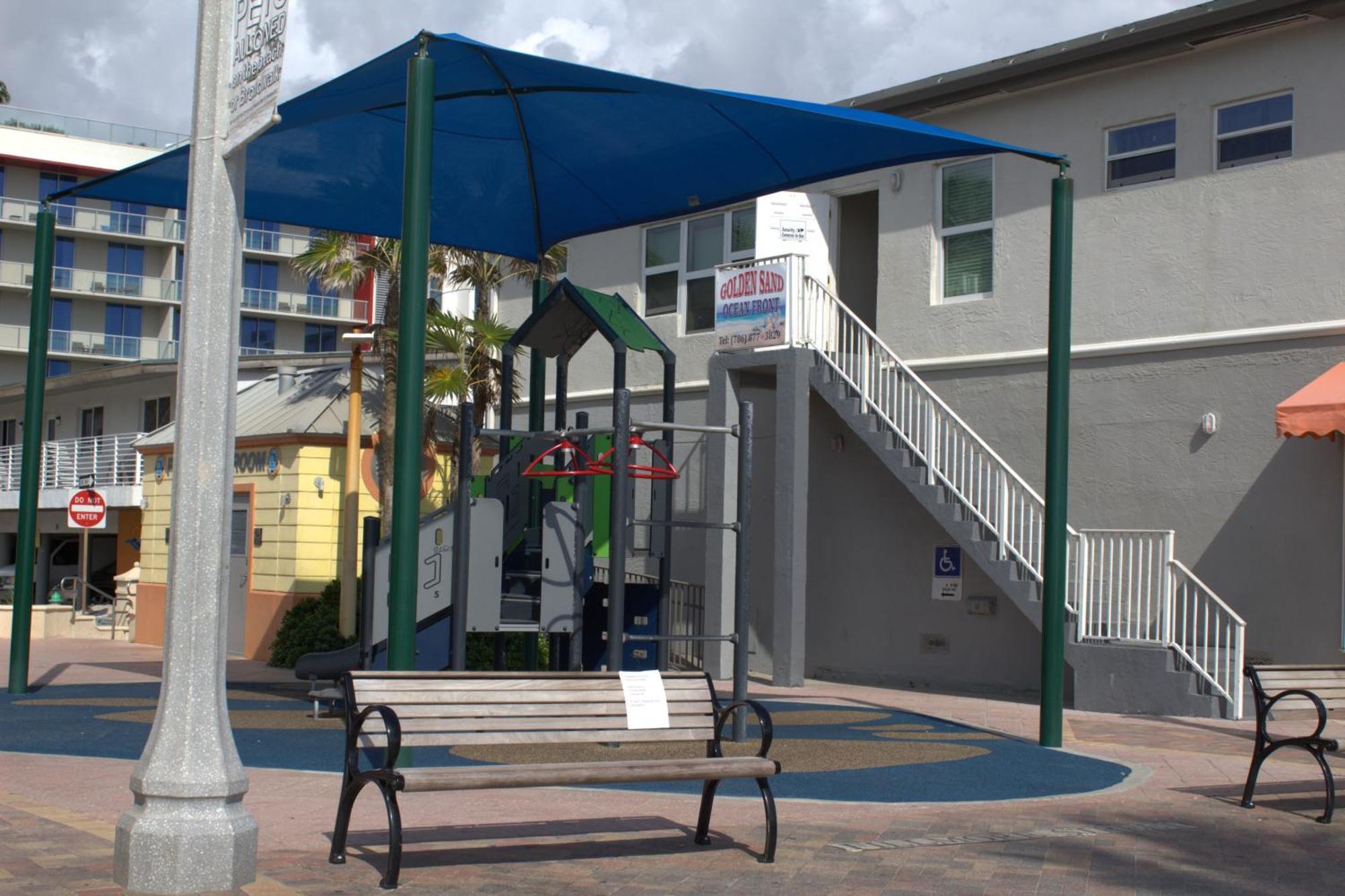 Motel Golden Oceanfront 3*