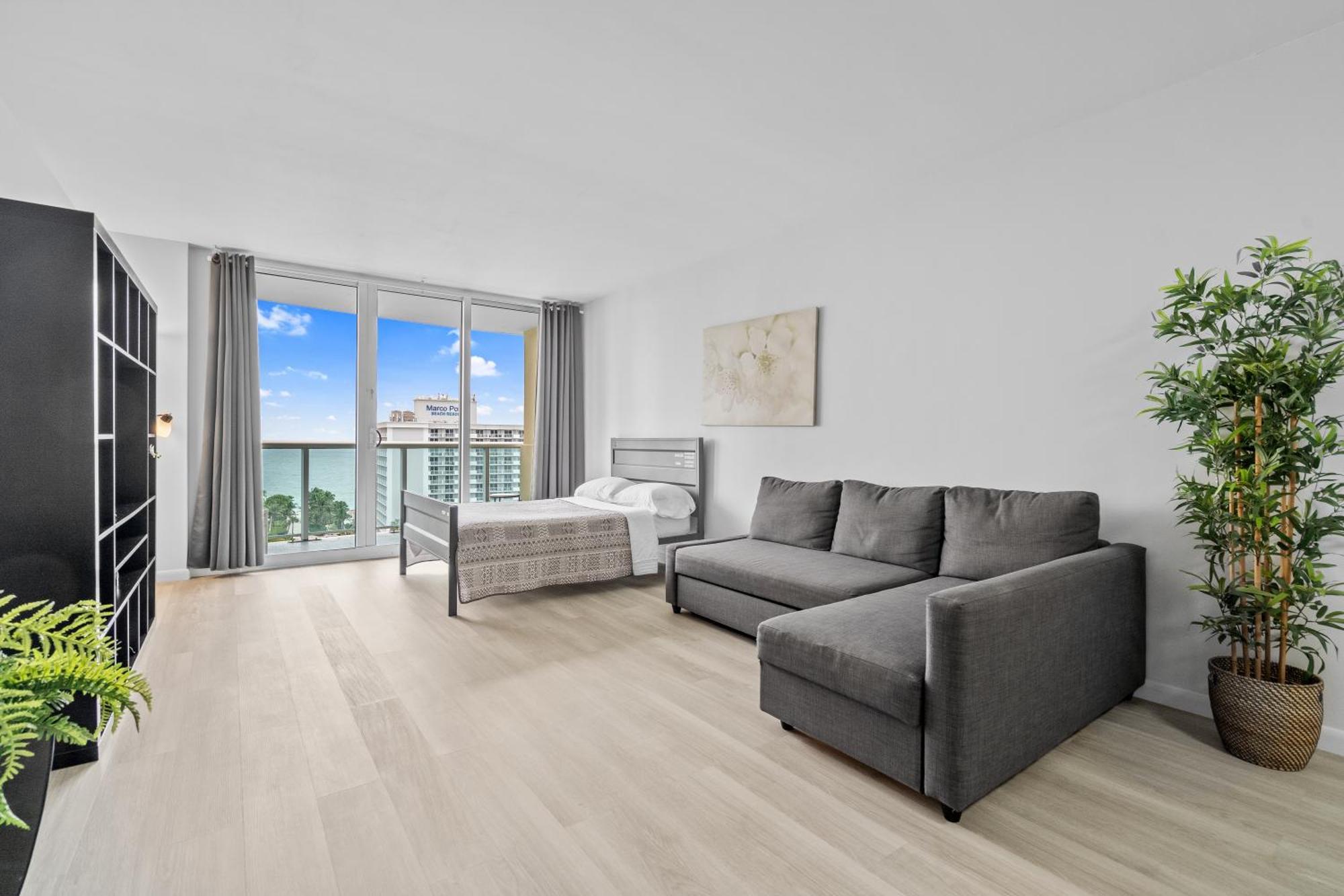 Miami Oceanview Oasis Collins Ave Free Parking *