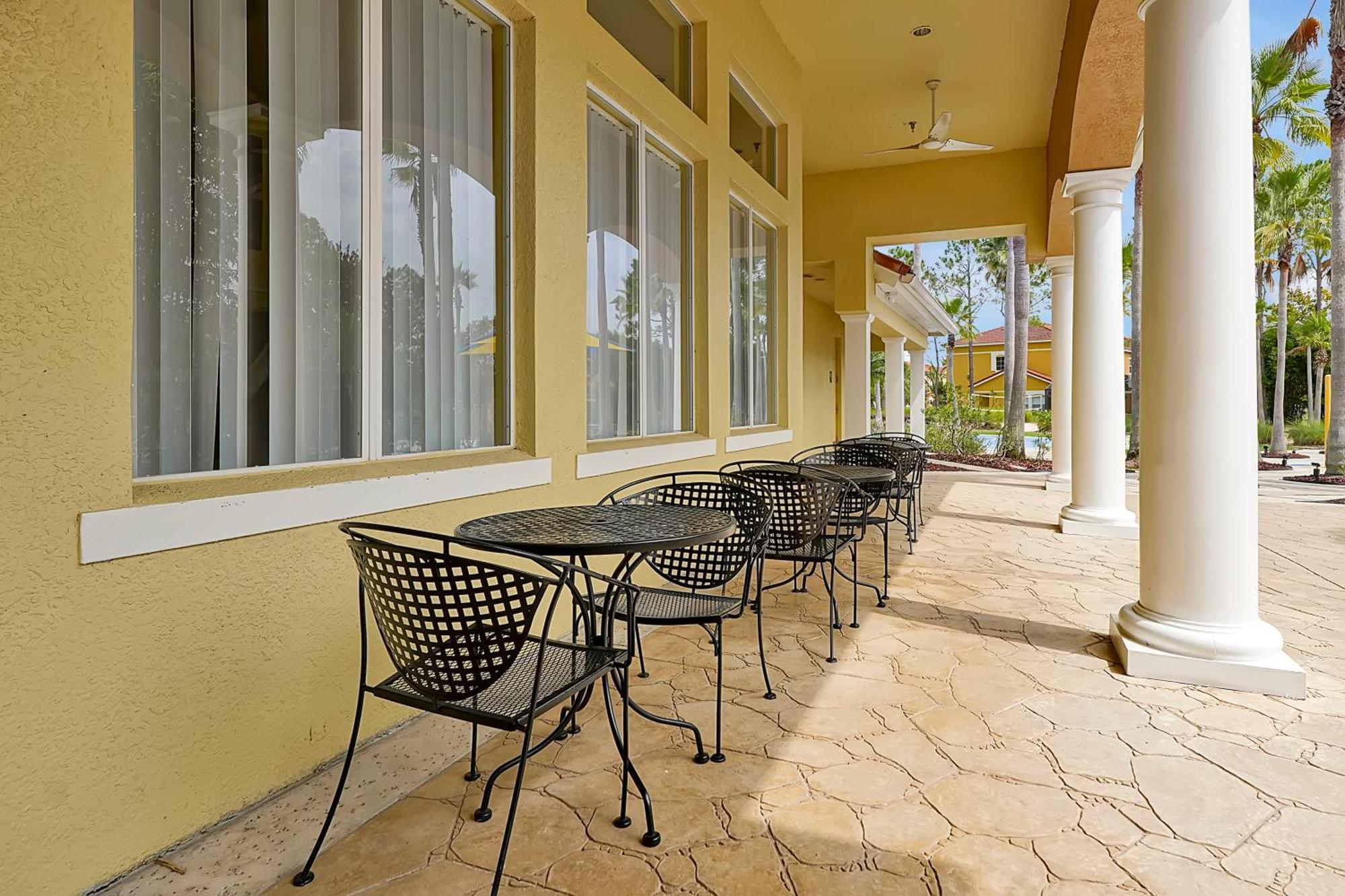 Lakefront In Terra Verde:pool & Amenities Holiday home *