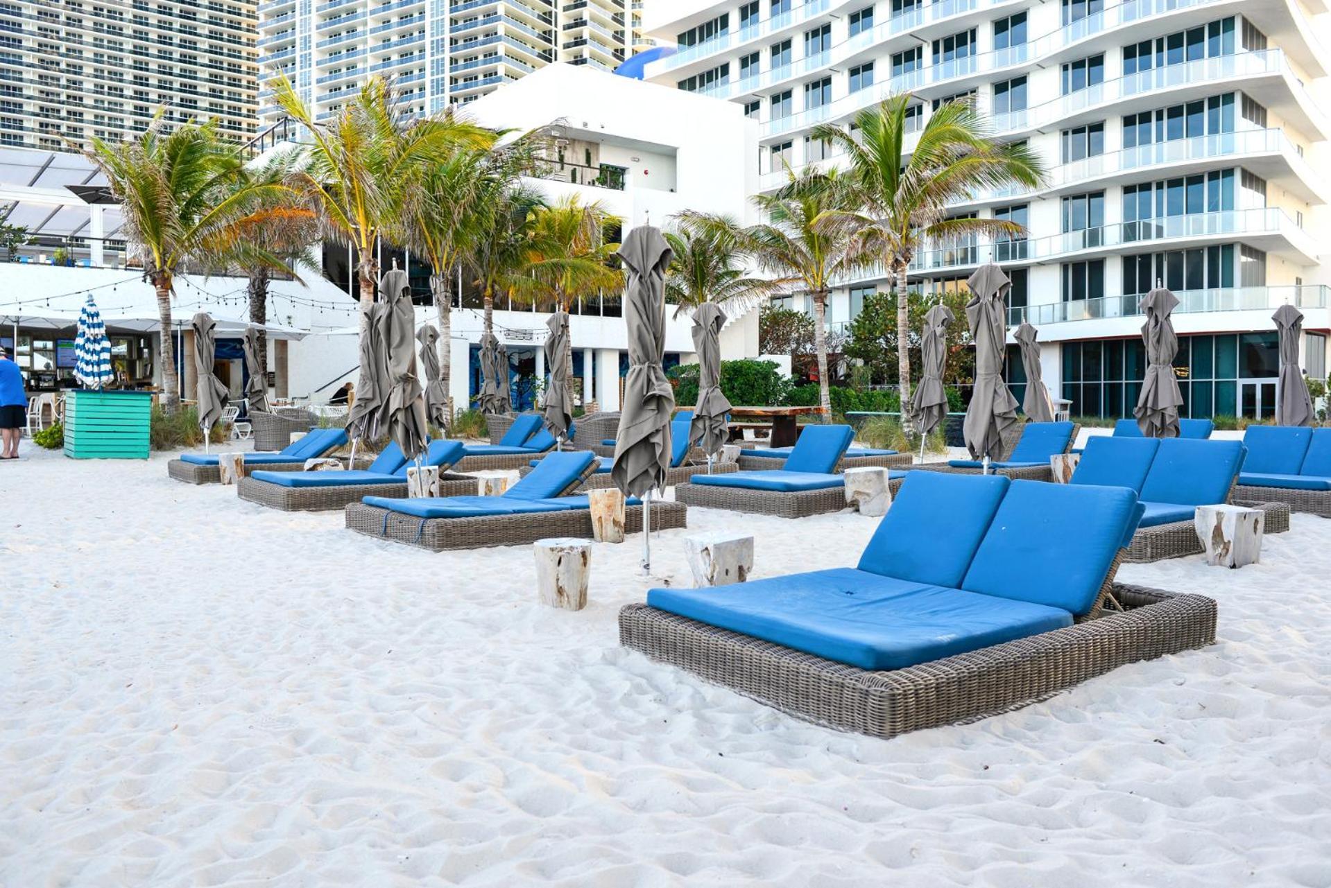 W Sea View And Relaxing Facilities! Apartment Hollywood