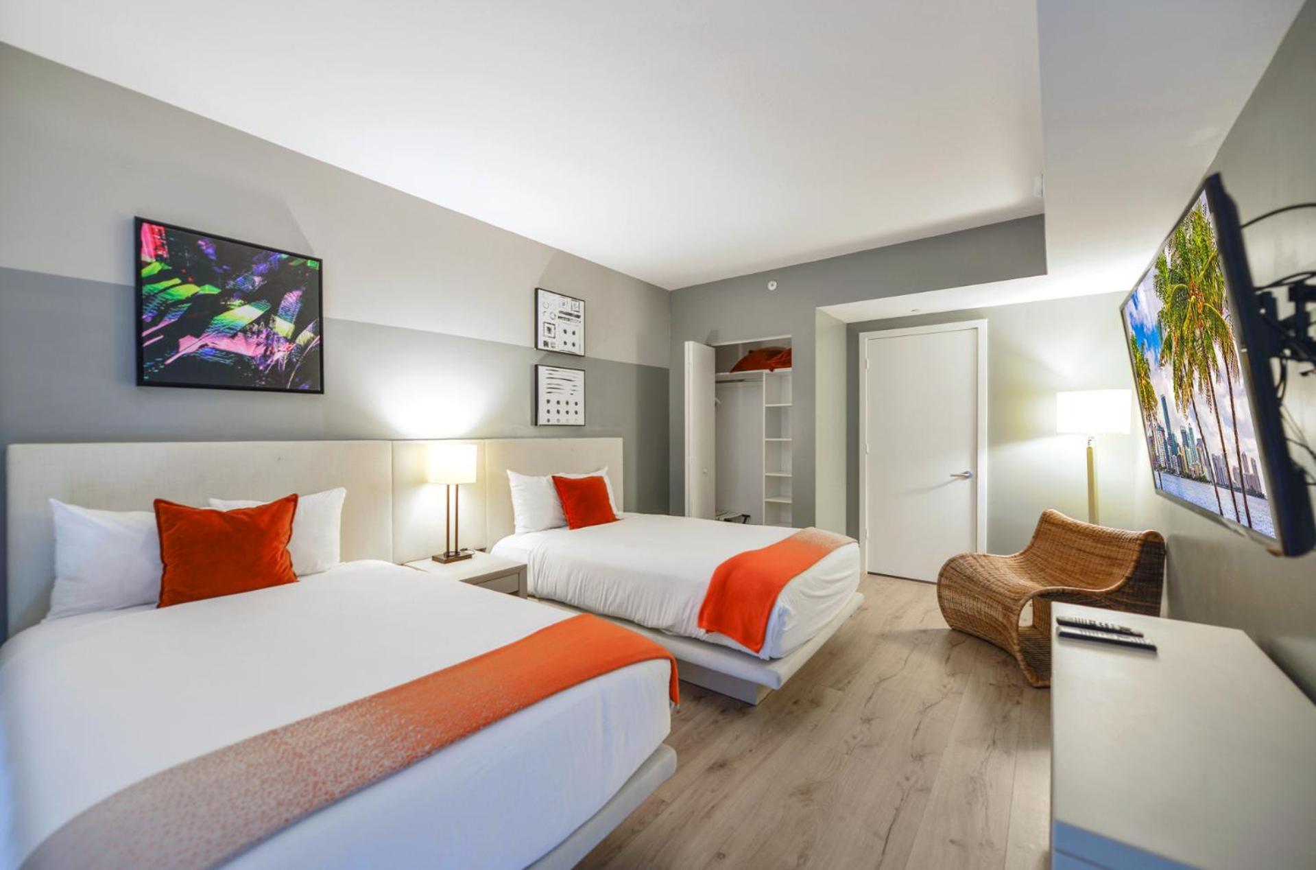 W Sea View And Relaxing Facilities! Hollywood