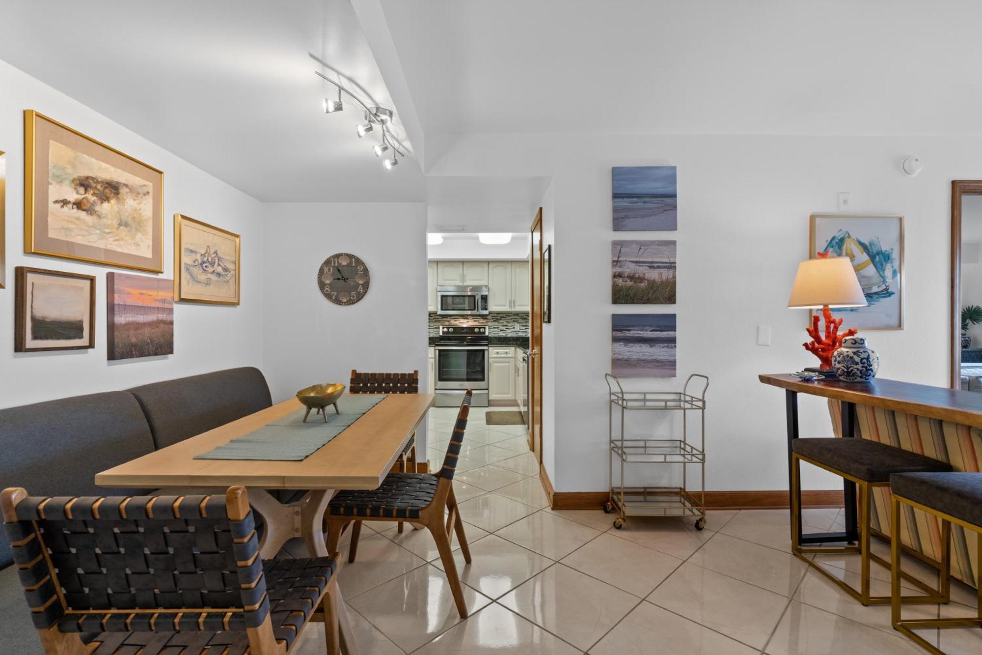 Regency Towers Unit 102w Holiday home Pensacola Beach