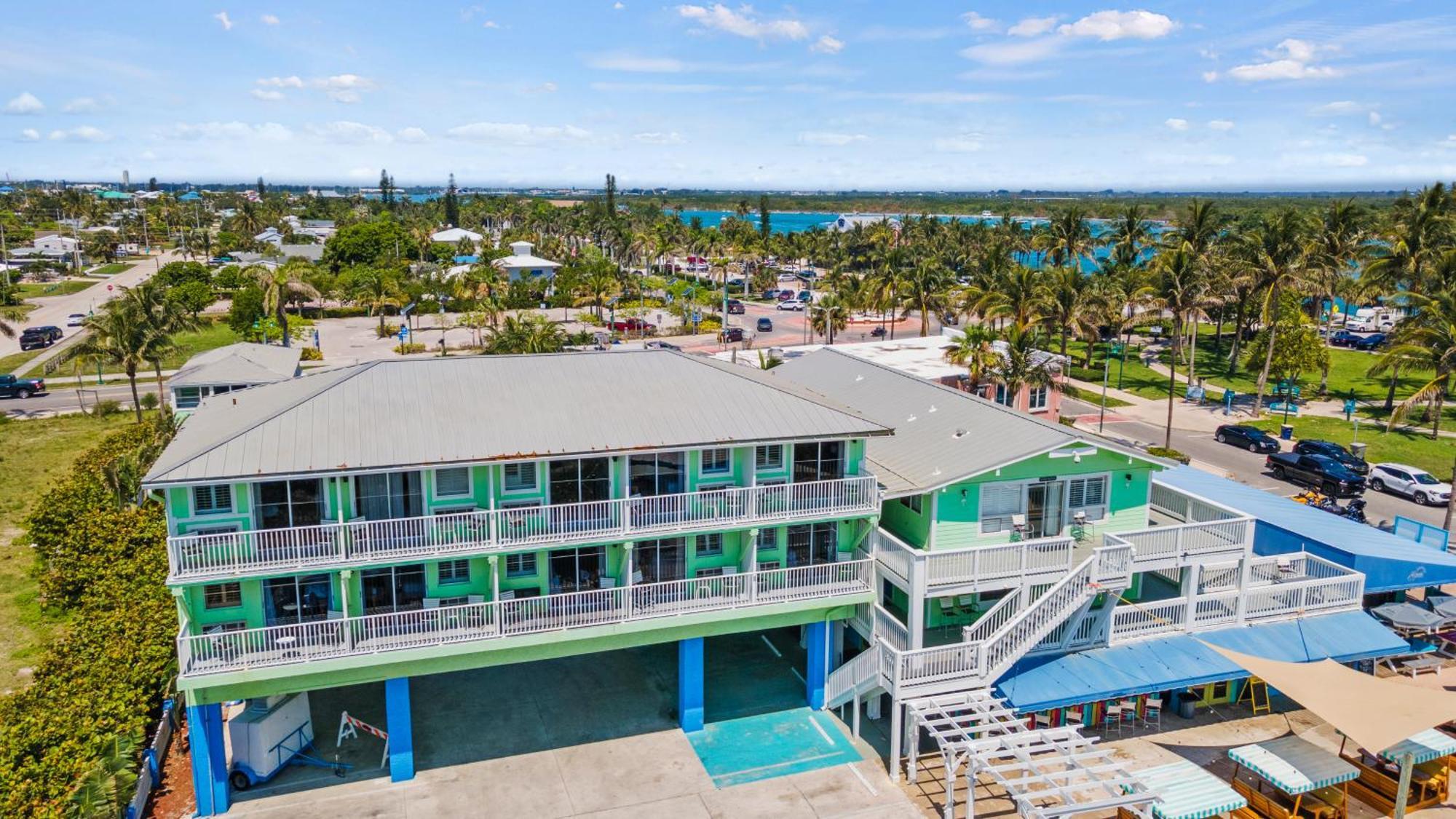 Hotel Oceanfront Suite, Ocean And Inlet Views, King Bed, #12 Fort Pierce