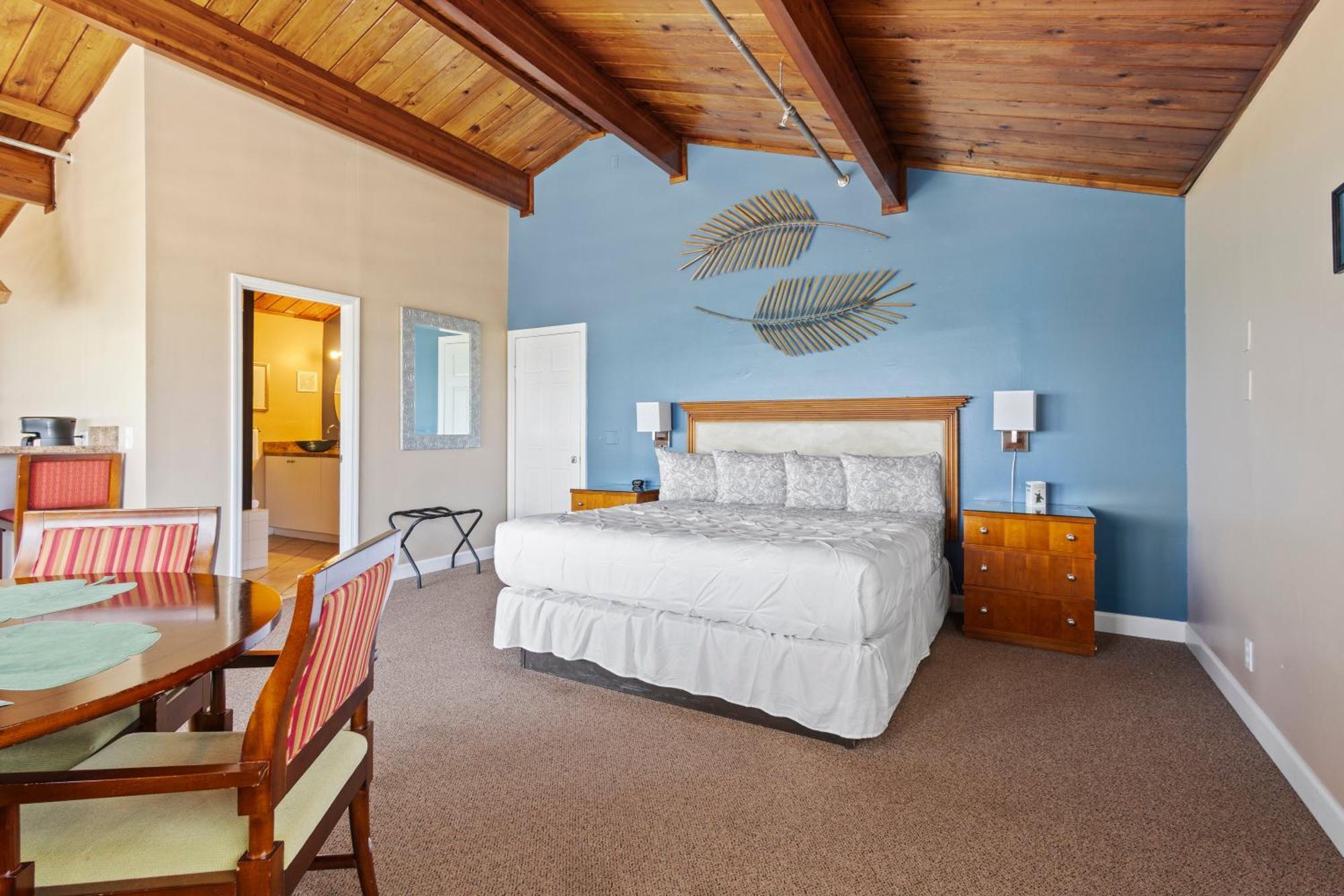 Oceanfront Suite, Ocean And Inlet Views, King Bed, #12 Hotel Fort Pierce