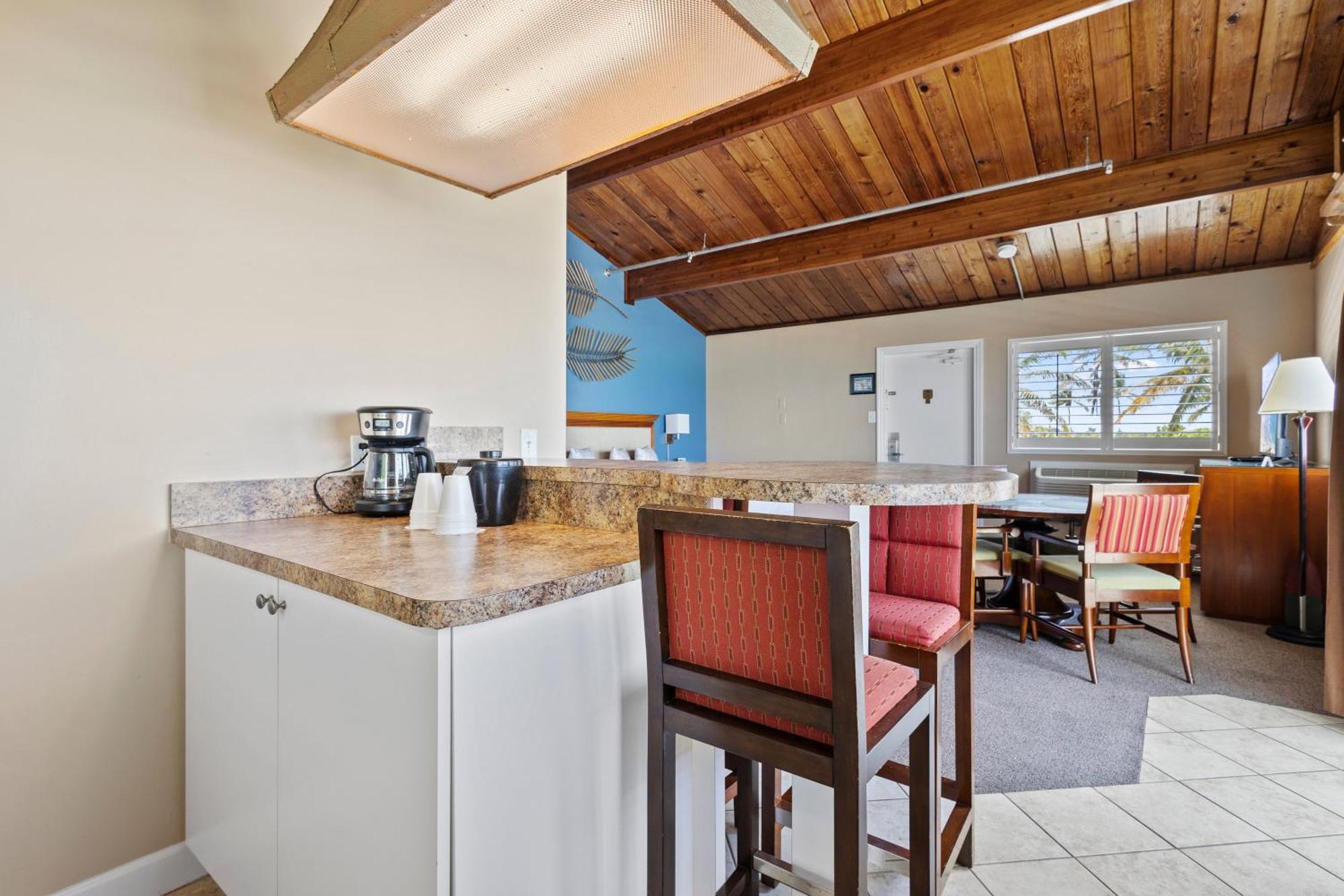 Oceanfront Suite, Ocean And Inlet Views, King Bed, #12 Fort Pierce