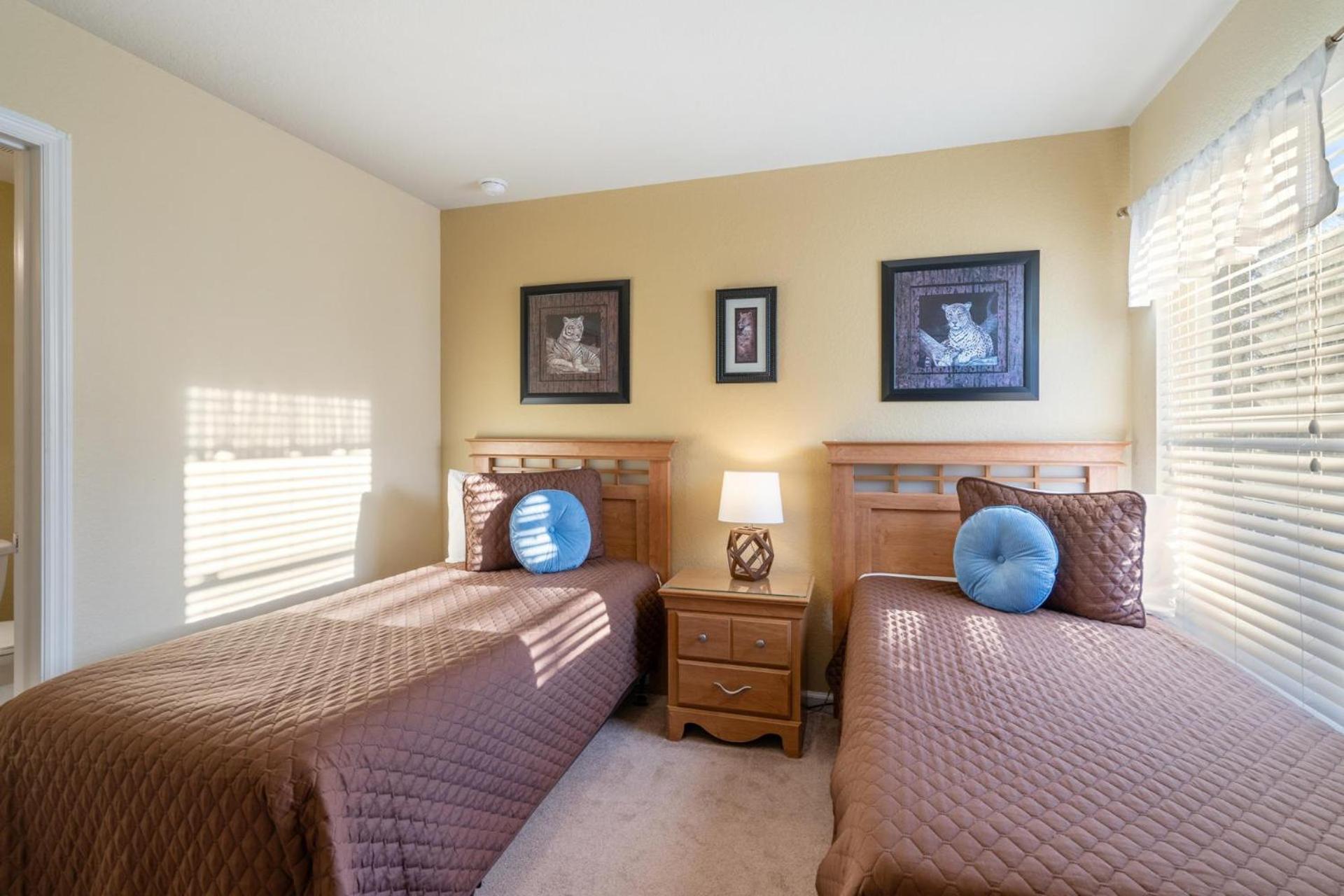 2605 Pawnall *