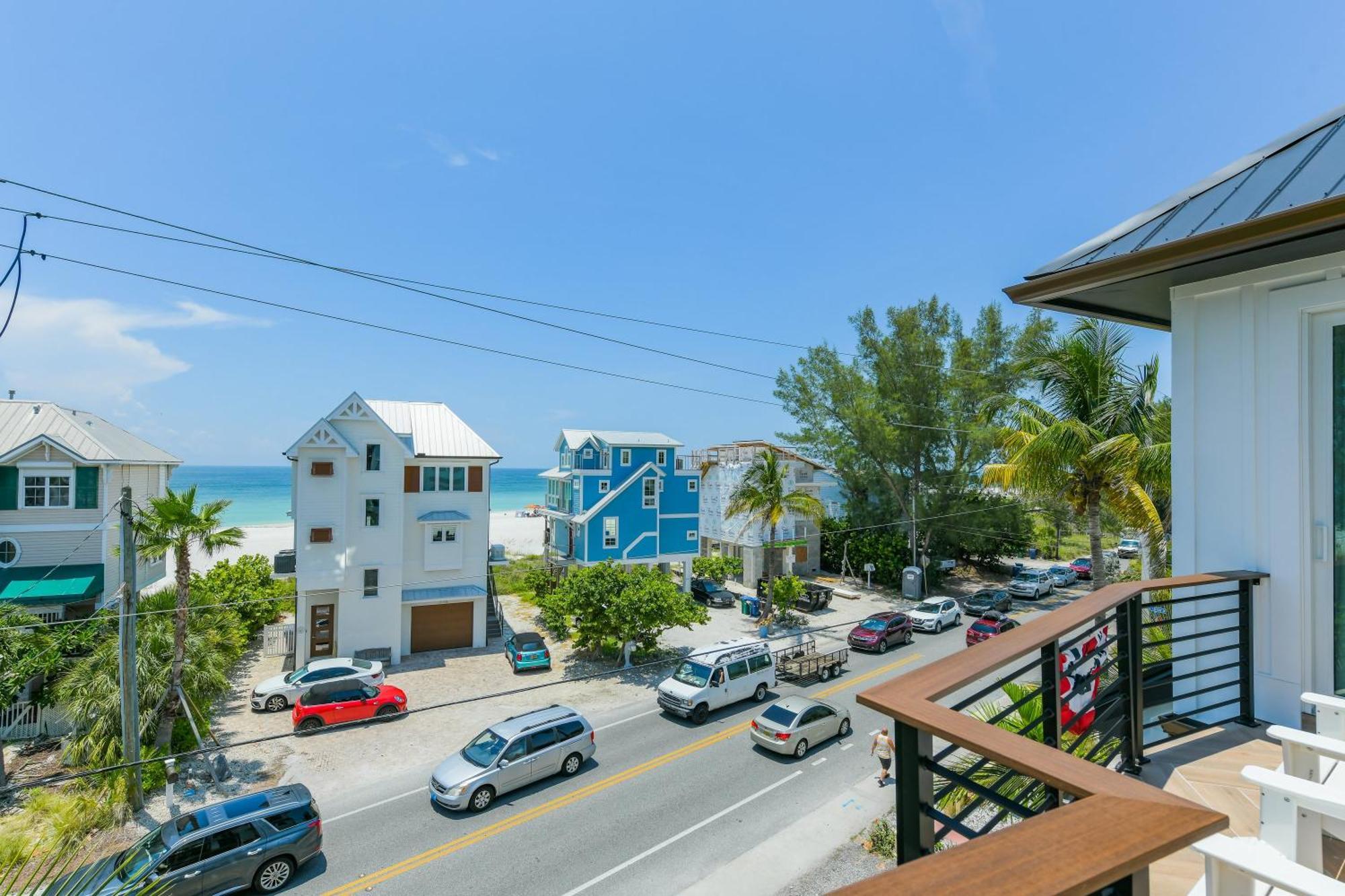 Holiday home Mariners Crossing - Stunning Luxury W Gulf Views From Every Rooftop Deck Poolspa Bradenton Beach