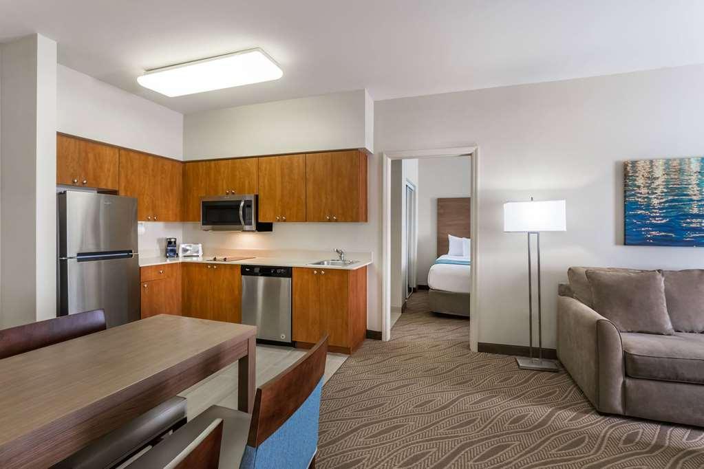 Hawthorn Extended By Wyndham Naples