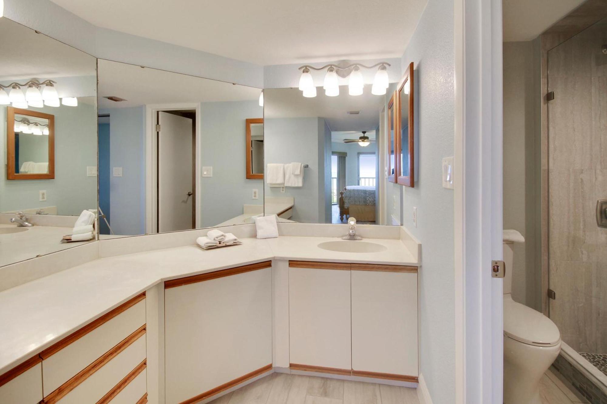 Land's End 7-305 Front Holiday home St. Pete Beach