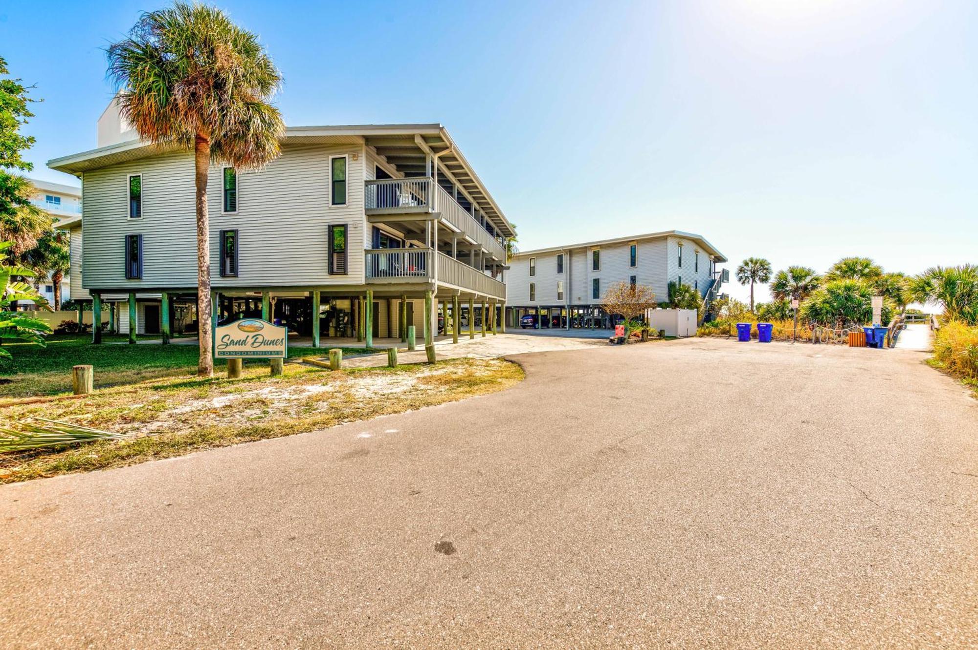 Dunes Townhome C2 * St. Pete Beach