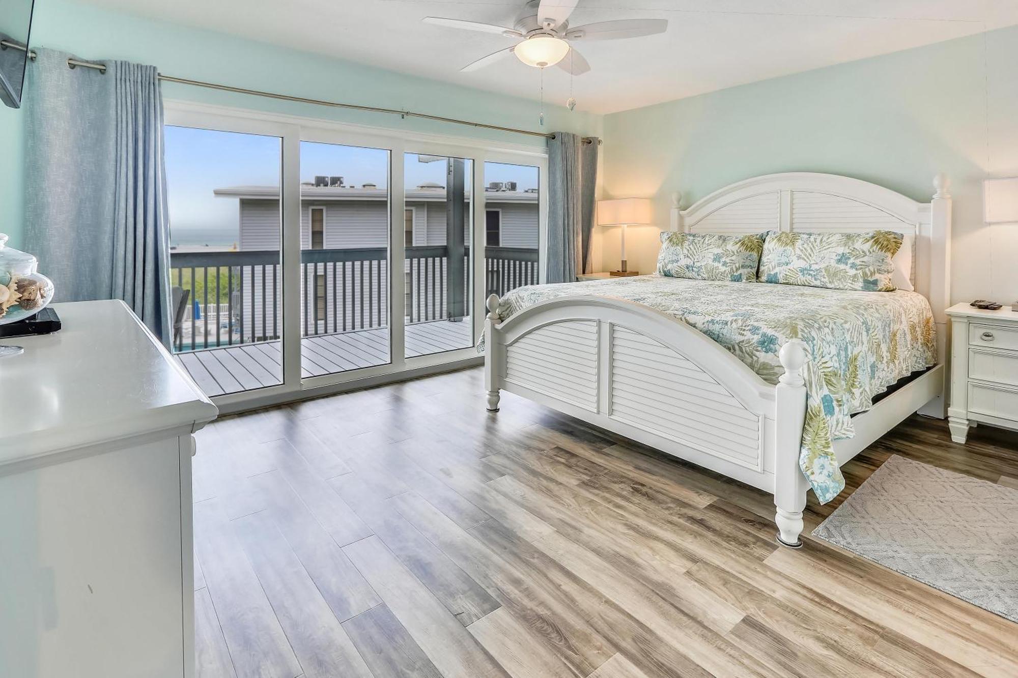 Dunes Townhome C2 * St. Pete Beach