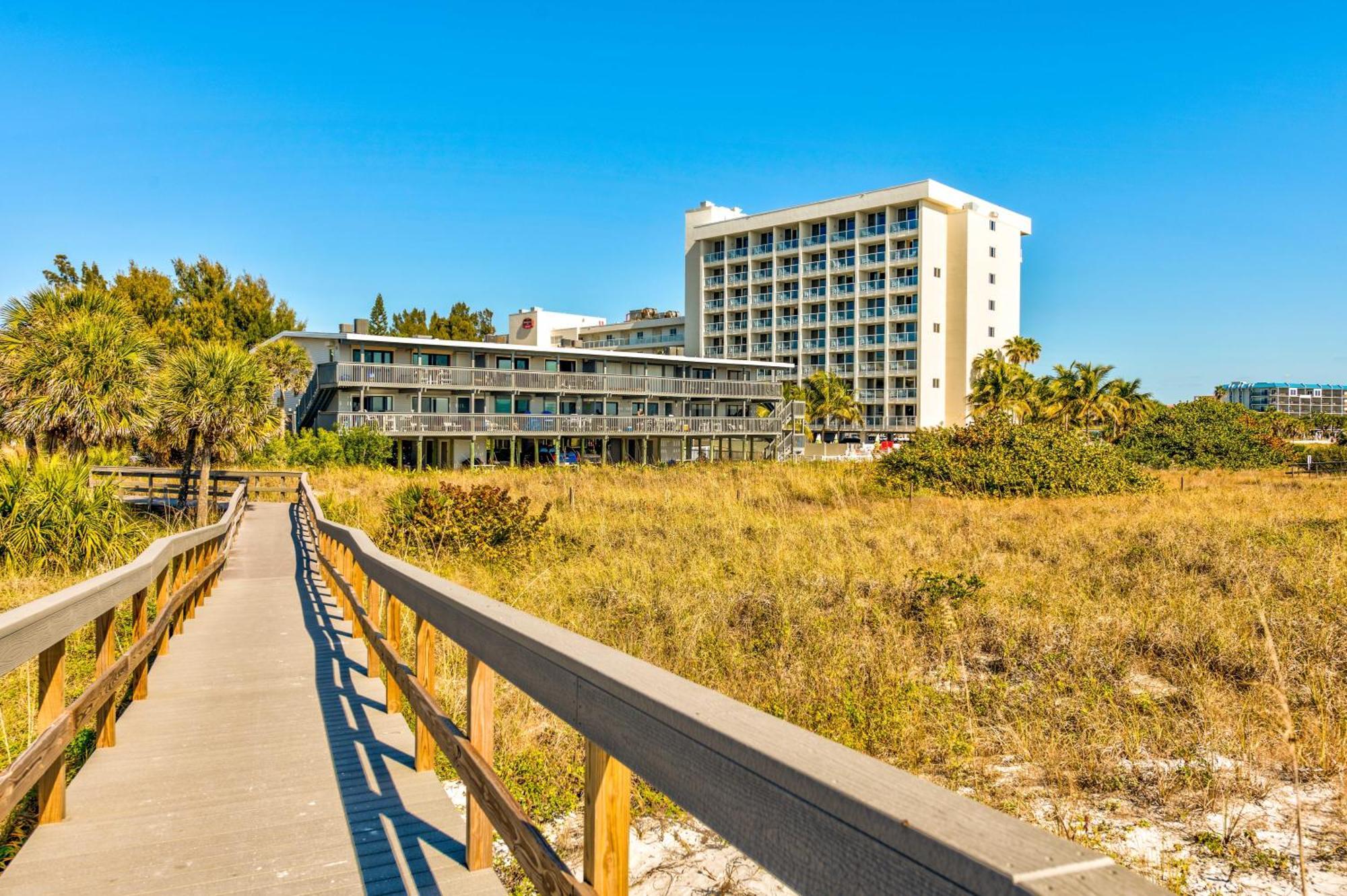 Dunes Townhome C2 * St. Pete Beach