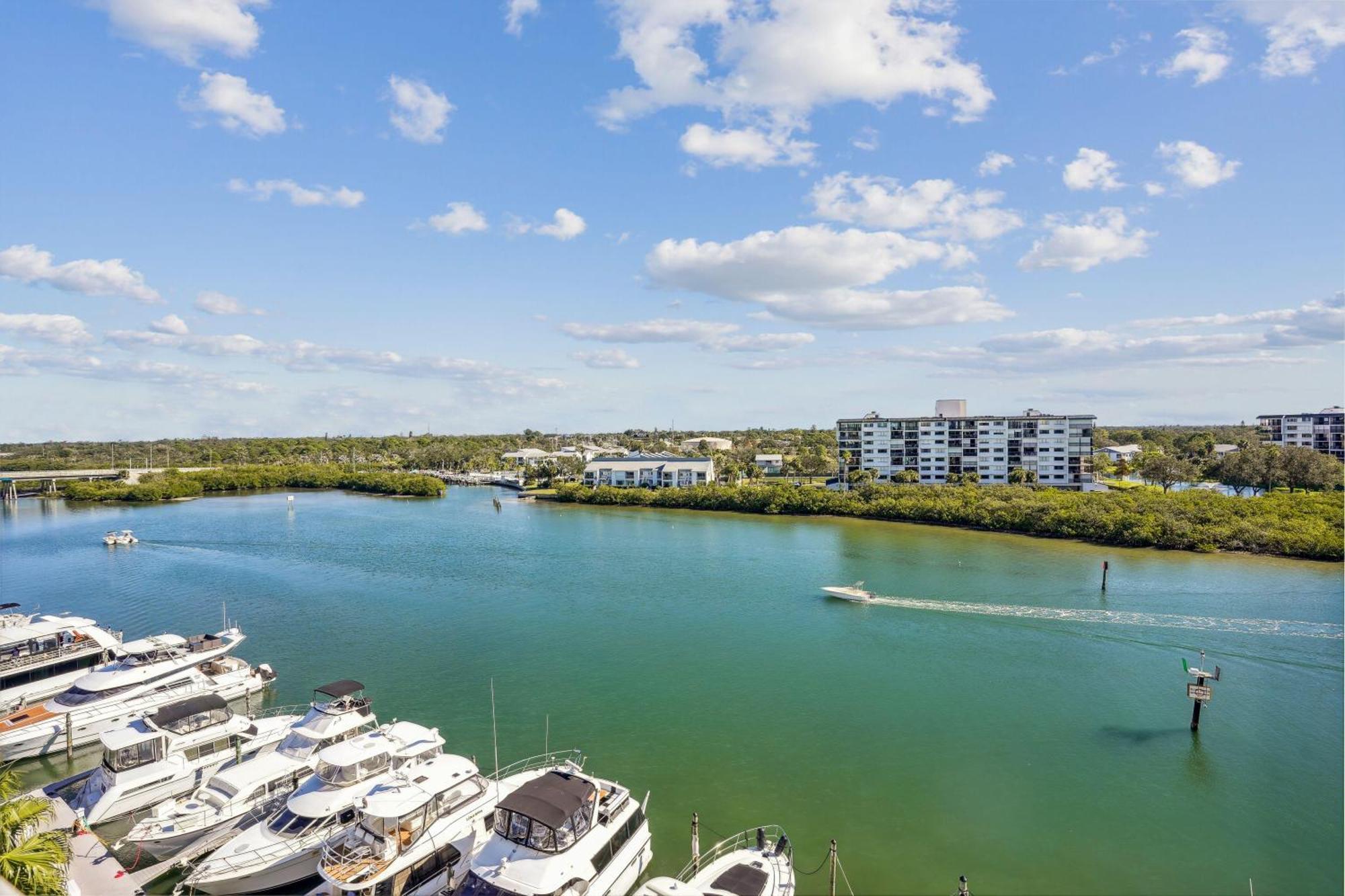 Harbourside 7718- Premier