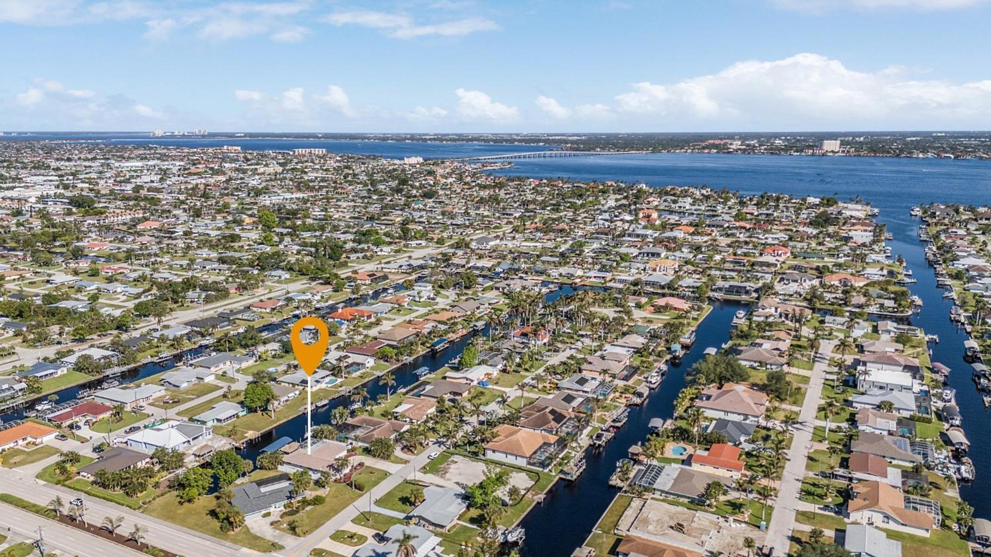 Gulf Access Dock With Tiki Heated Pool Casa Chillotta Roelens * Cape Coral