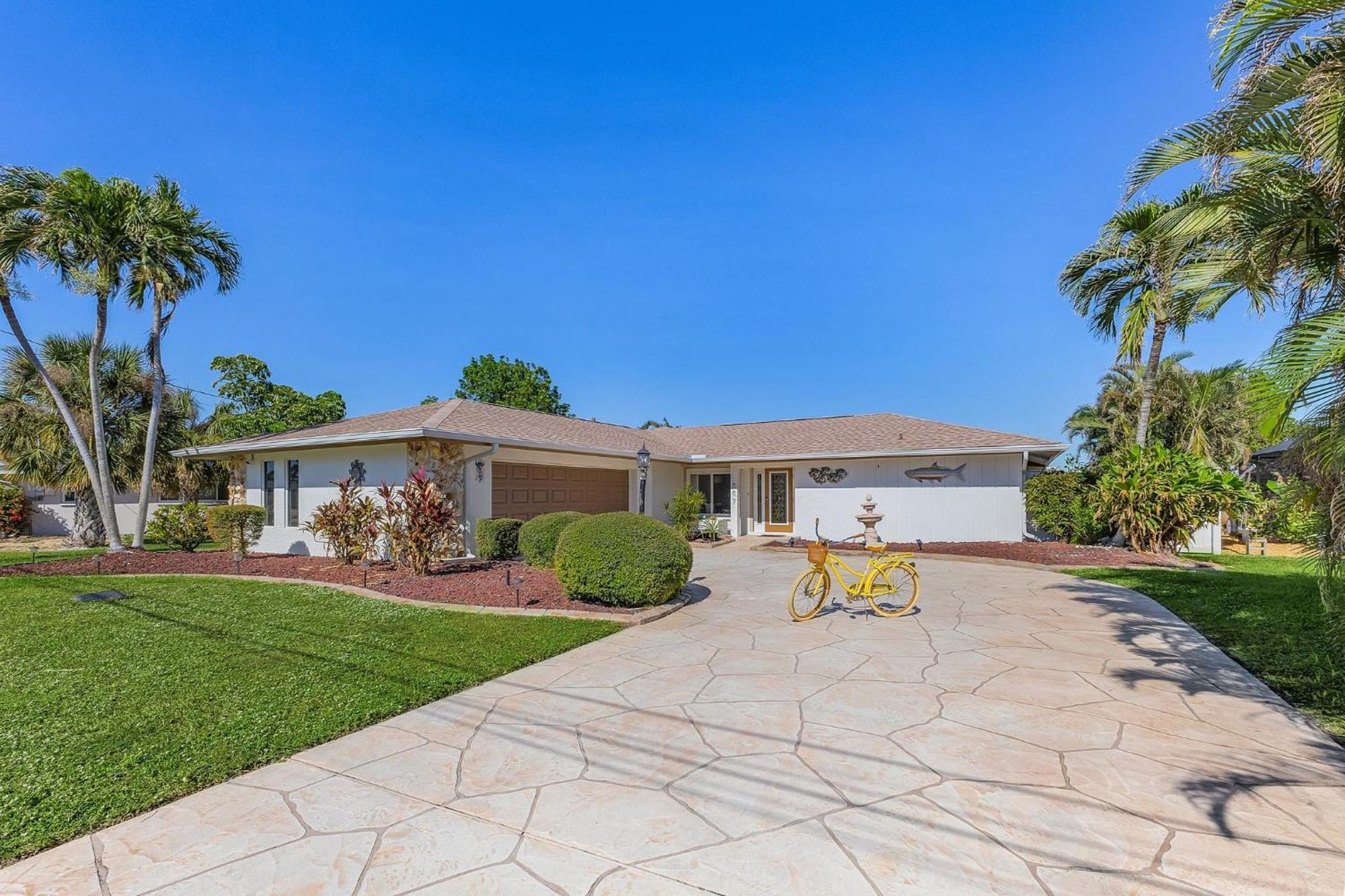 Holiday home Gulf Access Dock With Tiki Heated Pool Casa Chillotta Roelens Cape Coral