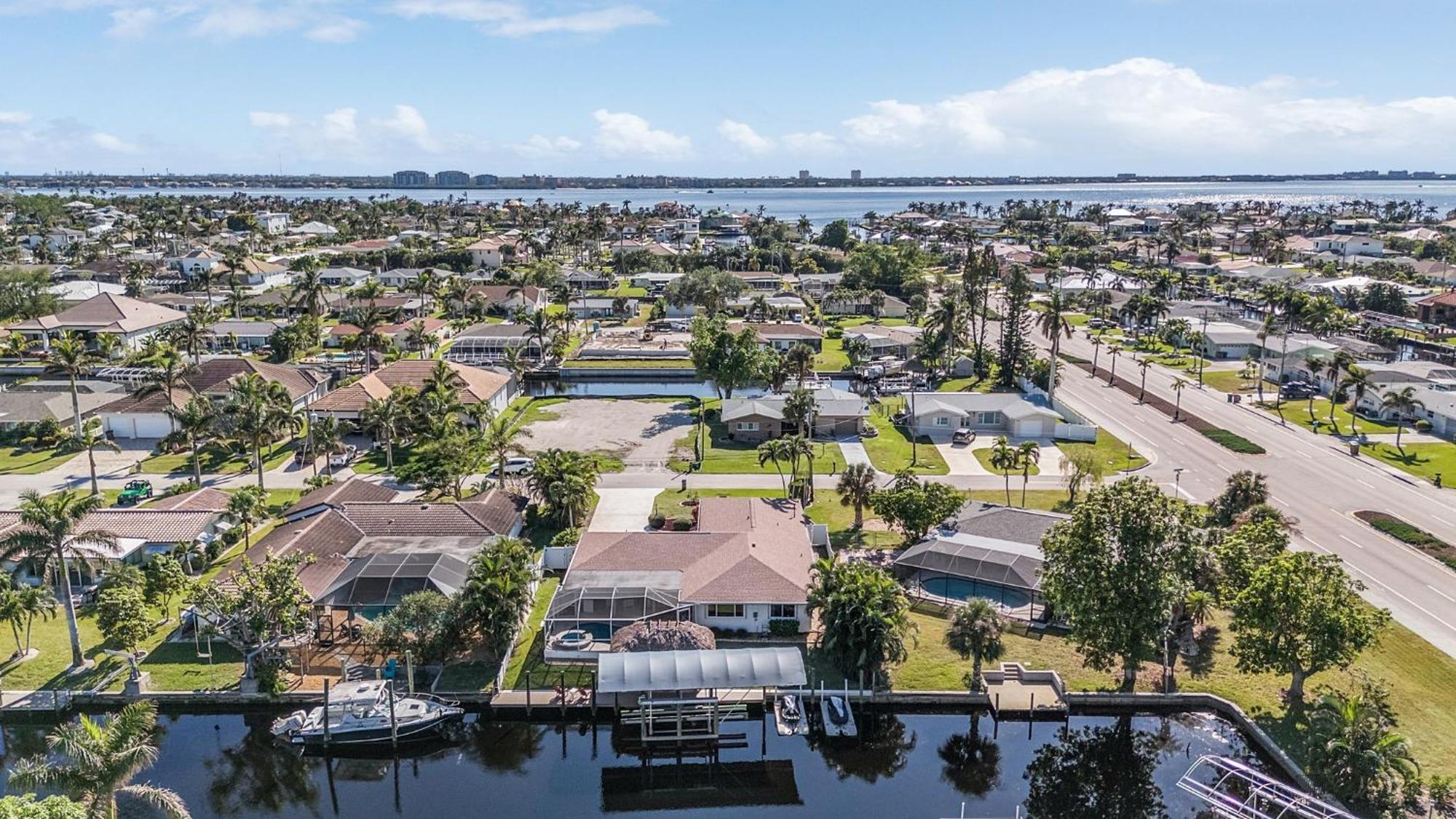 Gulf Access Dock With Tiki Heated Pool Casa Chillotta Roelens *
