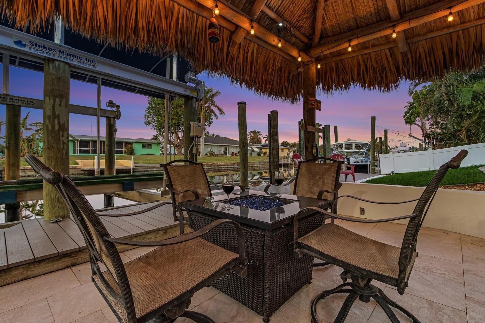 Gulf Access Dock With Tiki Heated Pool Casa Chillotta Roelens *