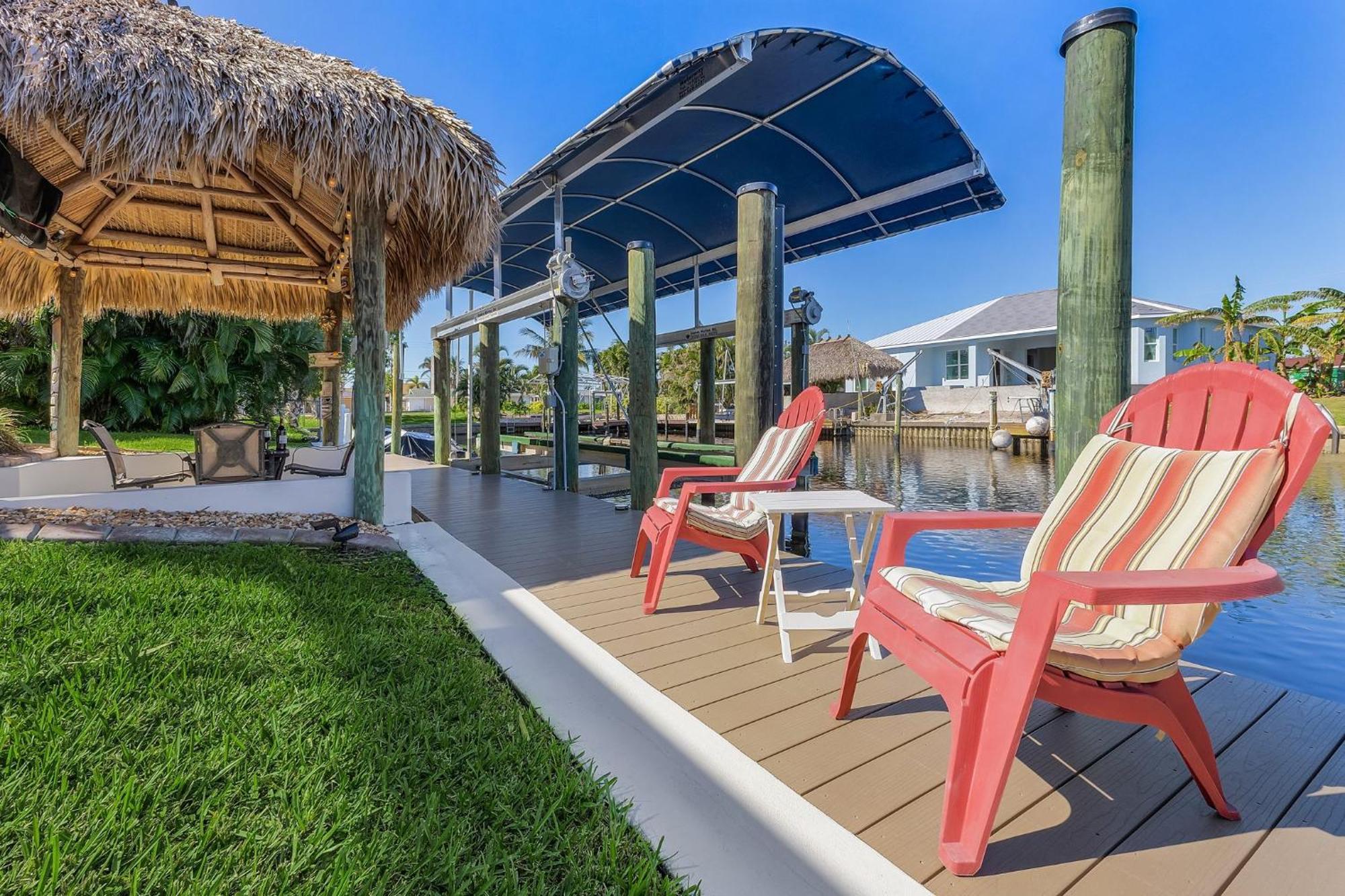 Gulf Access Dock With Tiki Heated Pool Casa Chillotta Roelens *