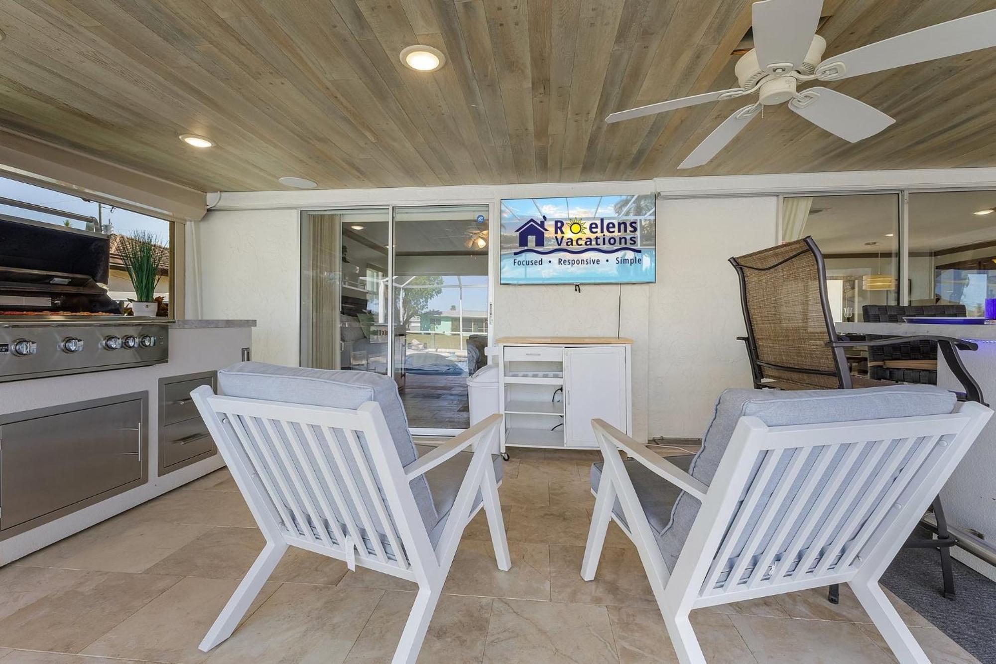 Gulf Access Dock With Tiki Heated Pool Casa Chillotta Roelens Holiday home