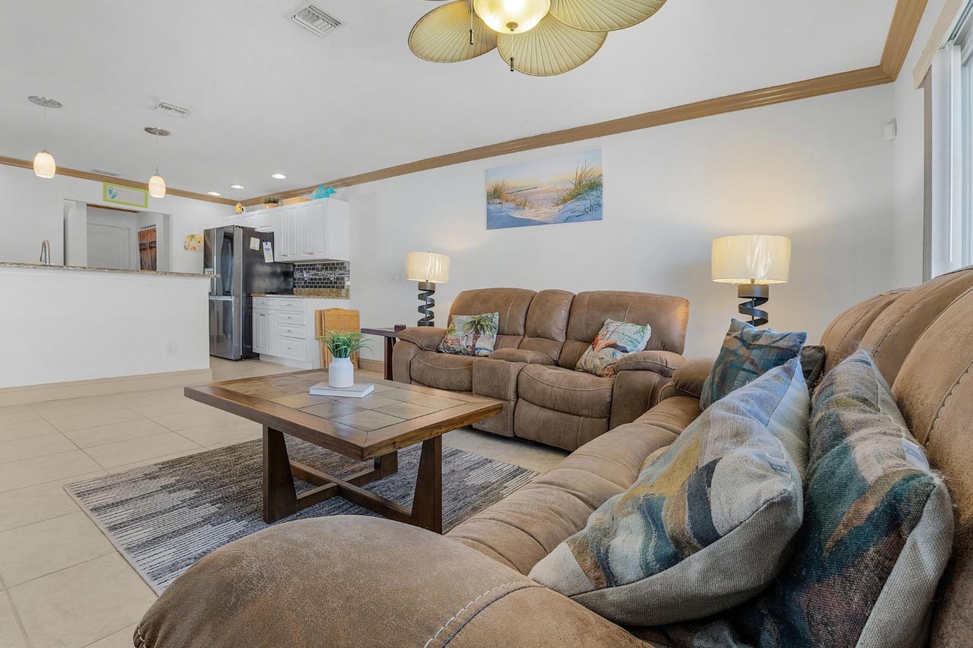 Gulf Access Dock With Tiki Heated Pool Casa Chillotta Roelens * Cape Coral