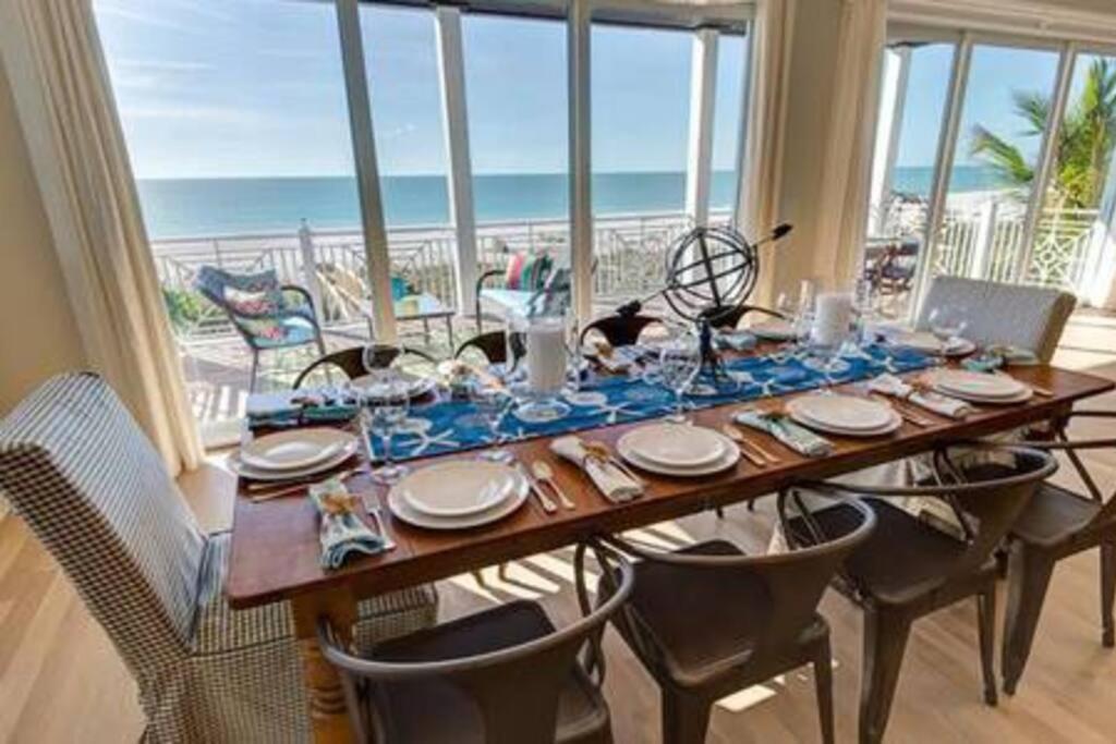 Beachfront Paradise - Direct Access To The Gulf Bradenton Beach