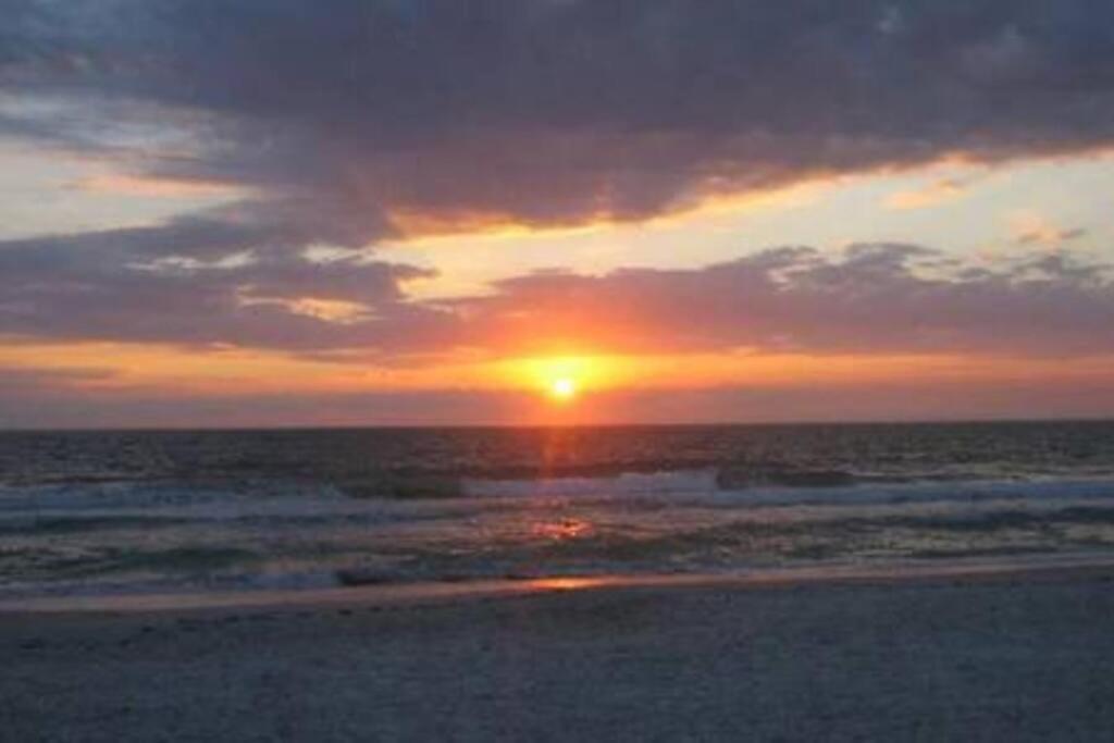 Holiday home Beachfront Paradise - Direct Access To The Gulf *