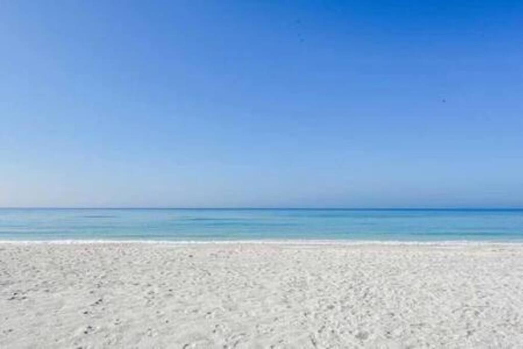 Beachfront Paradise - Direct Access To The Gulf