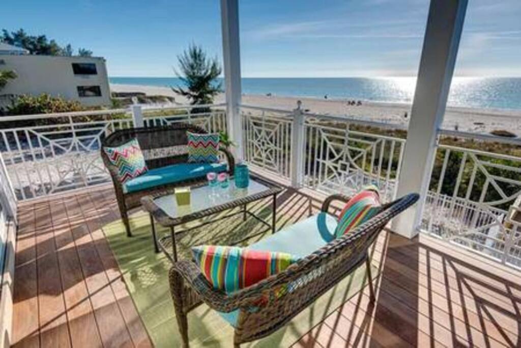Beachfront Paradise - Direct Access To The Gulf