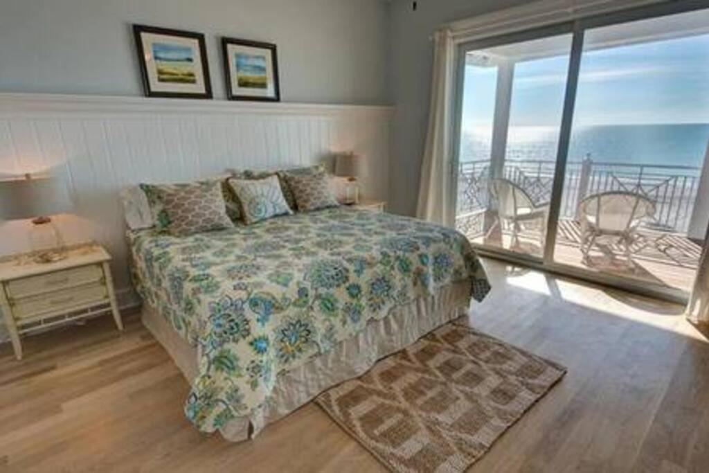 Beachfront Paradise - Direct Access To The Gulf Bradenton Beach