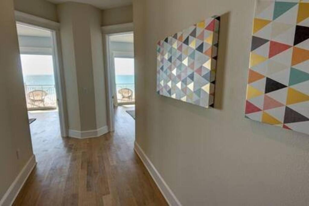 Holiday home Beachfront Paradise - Direct Access To The Gulf Bradenton Beach