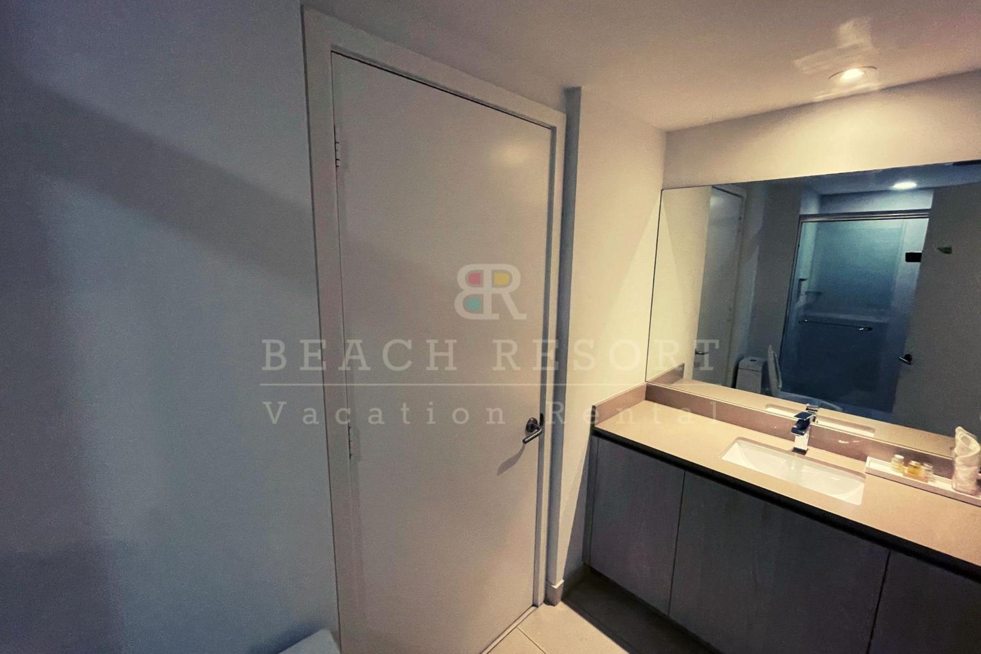 Luxury 4* Beverley Beach