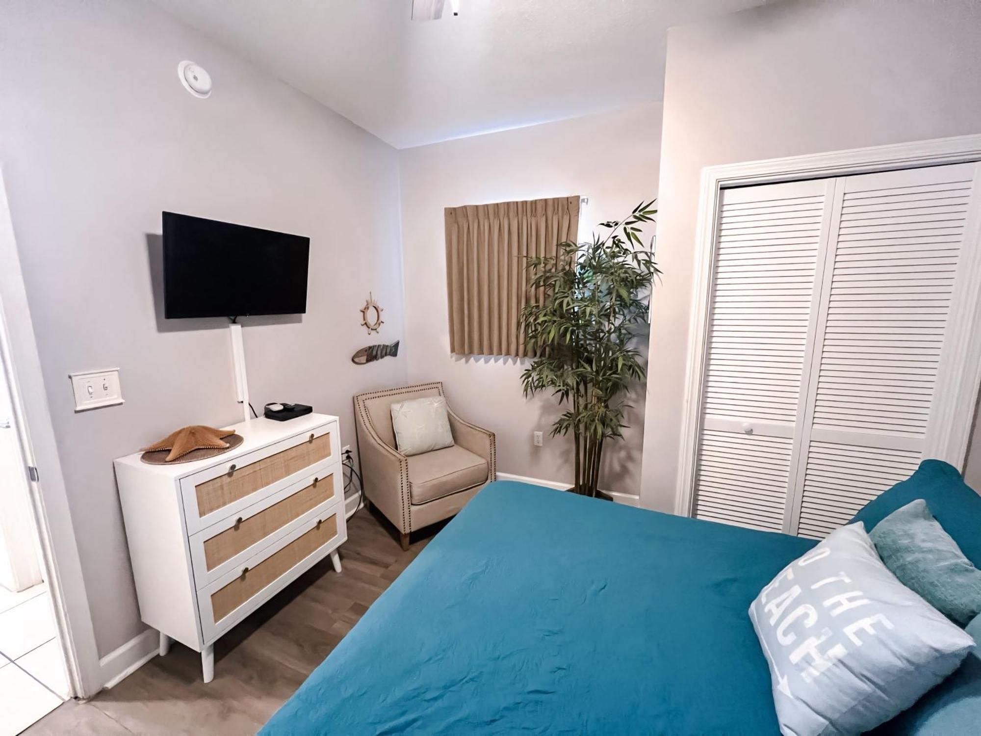 Sterling Reef 1603 Waterfront