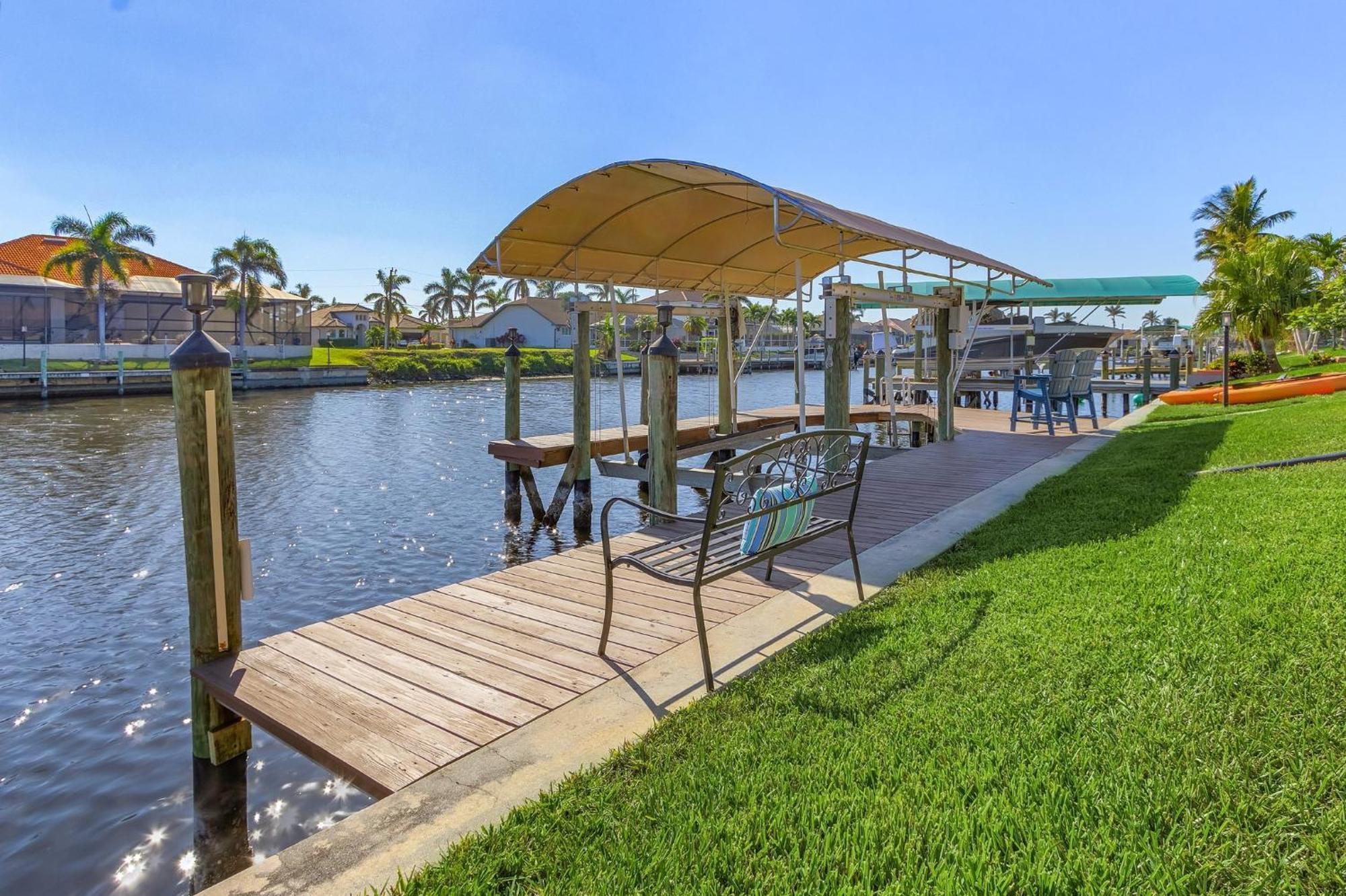Gulf Access, Heated Pool, Bicycles, & - Coral Coast - Roelens Holiday home Cape Coral