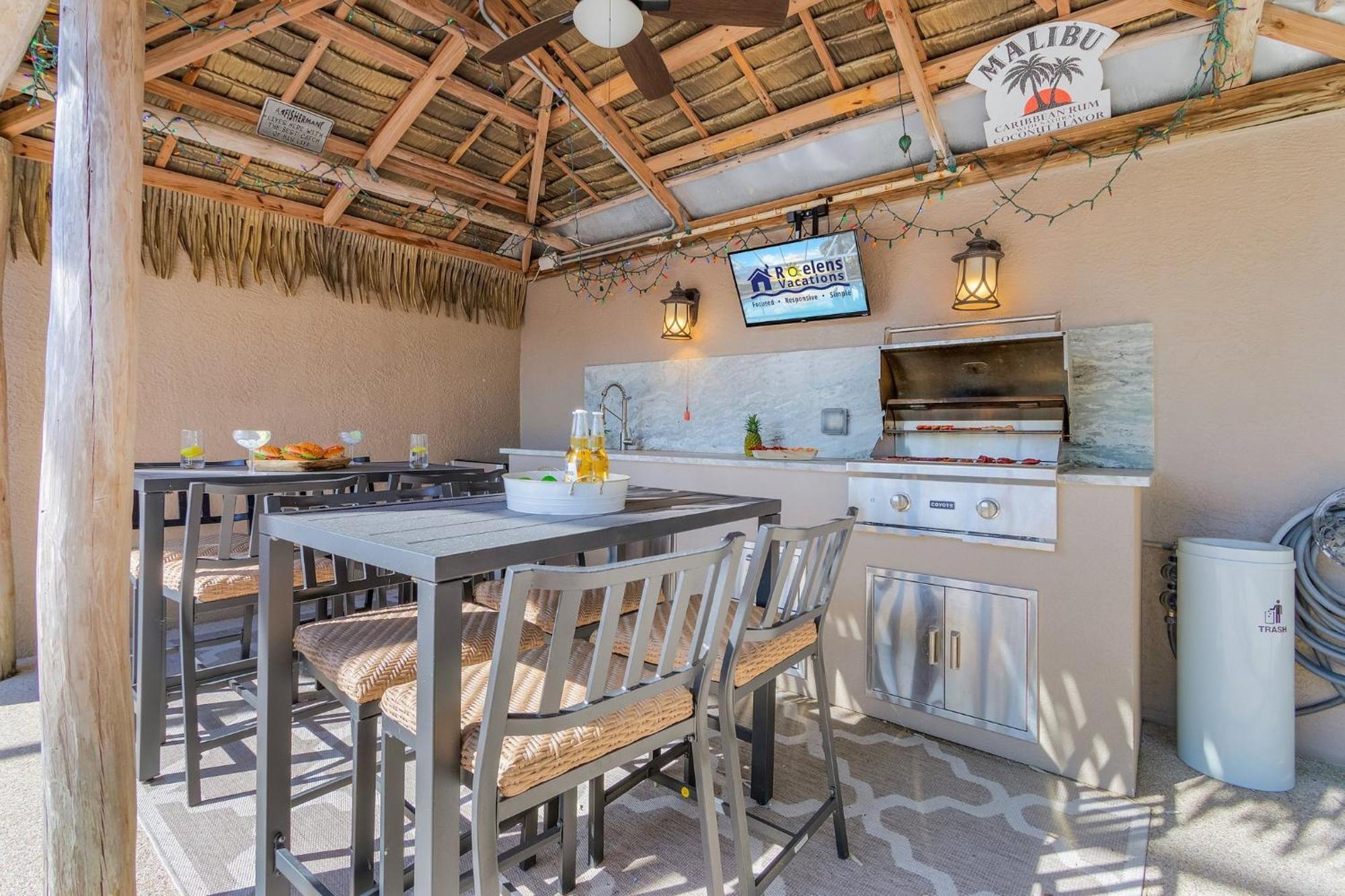 Gulf Access, Heated Pool, Bicycles, & - Coral Coast - Roelens Holiday home Cape Coral