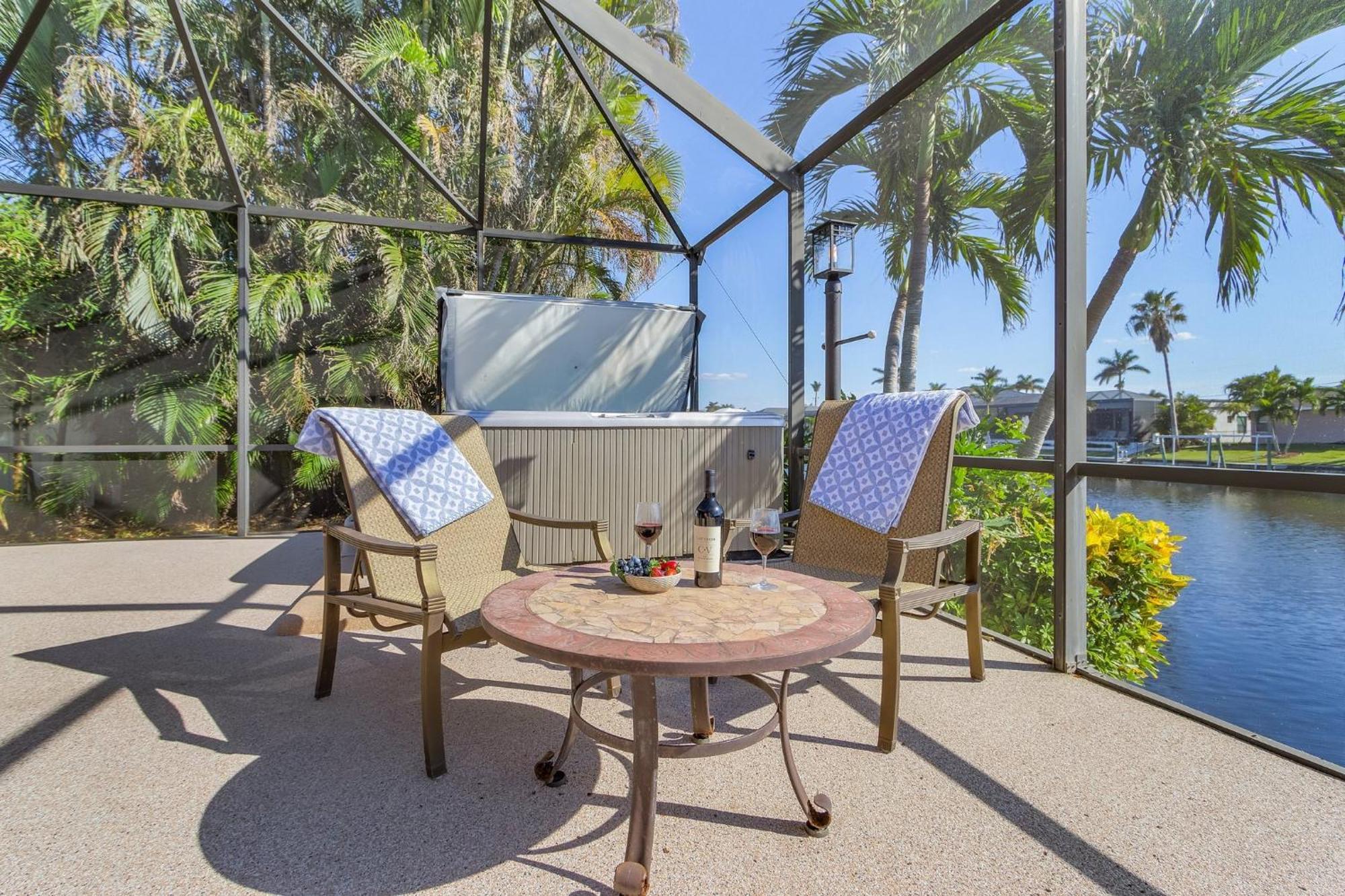 Gulf Access, Heated Pool, Bicycles, & - Coral Coast - Roelens Cape Coral