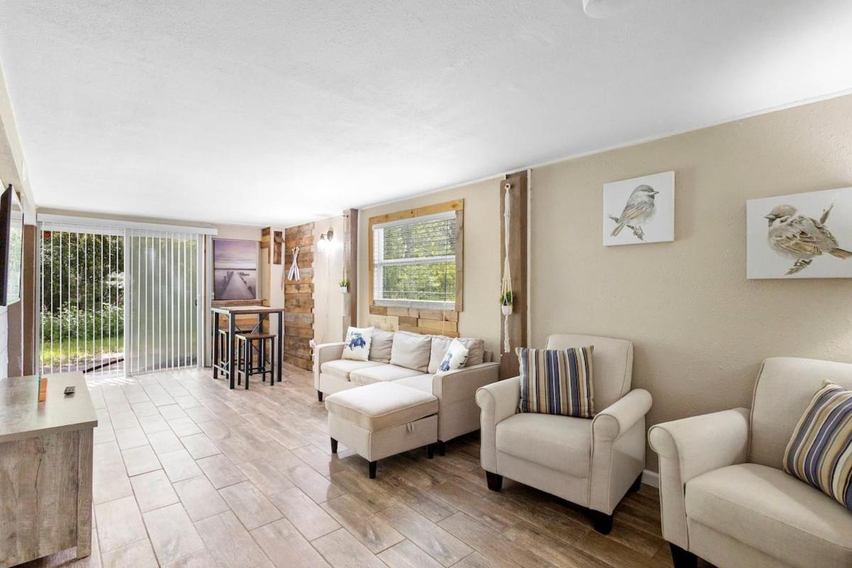 Countryside Escape Near & Adventure Park Apartment